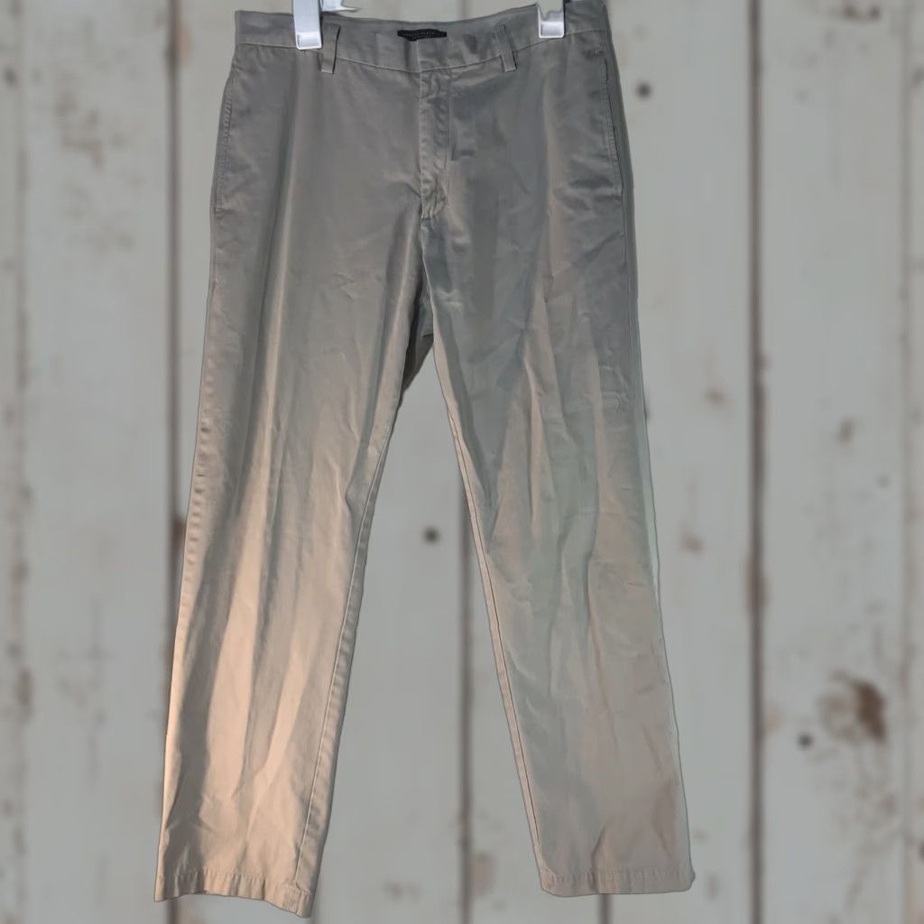 Banana Republic Banana Republic Gavin Chino Pants Beige Solid Regular Fit Mens Size 33X34 Size US 33 - 1 Thumbnail