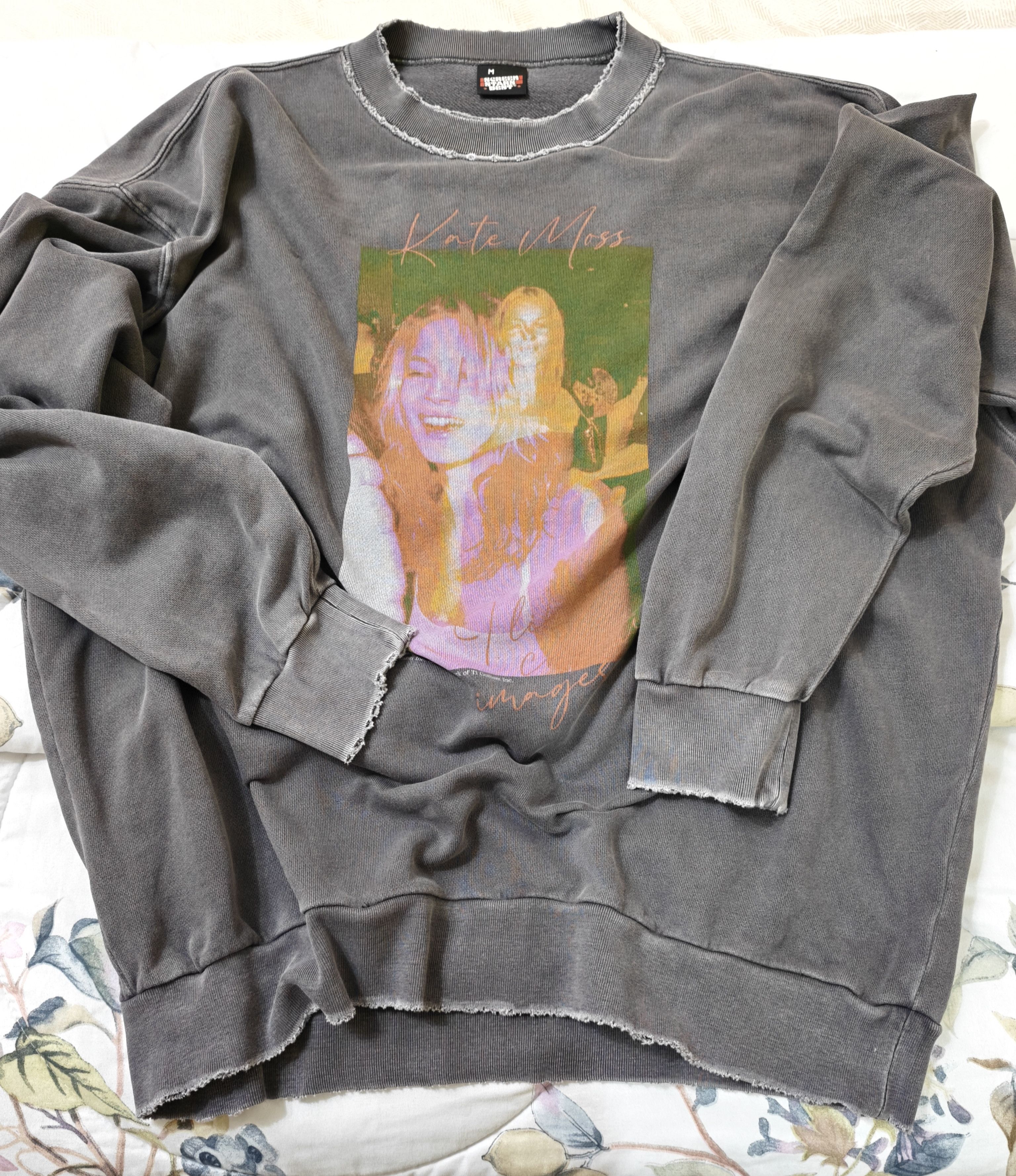 Japanese Brand Vintage Style Screen Star x Life Magazine Kate Moss Size US L / EU 52-54 / 3 - 1 Thumbnail