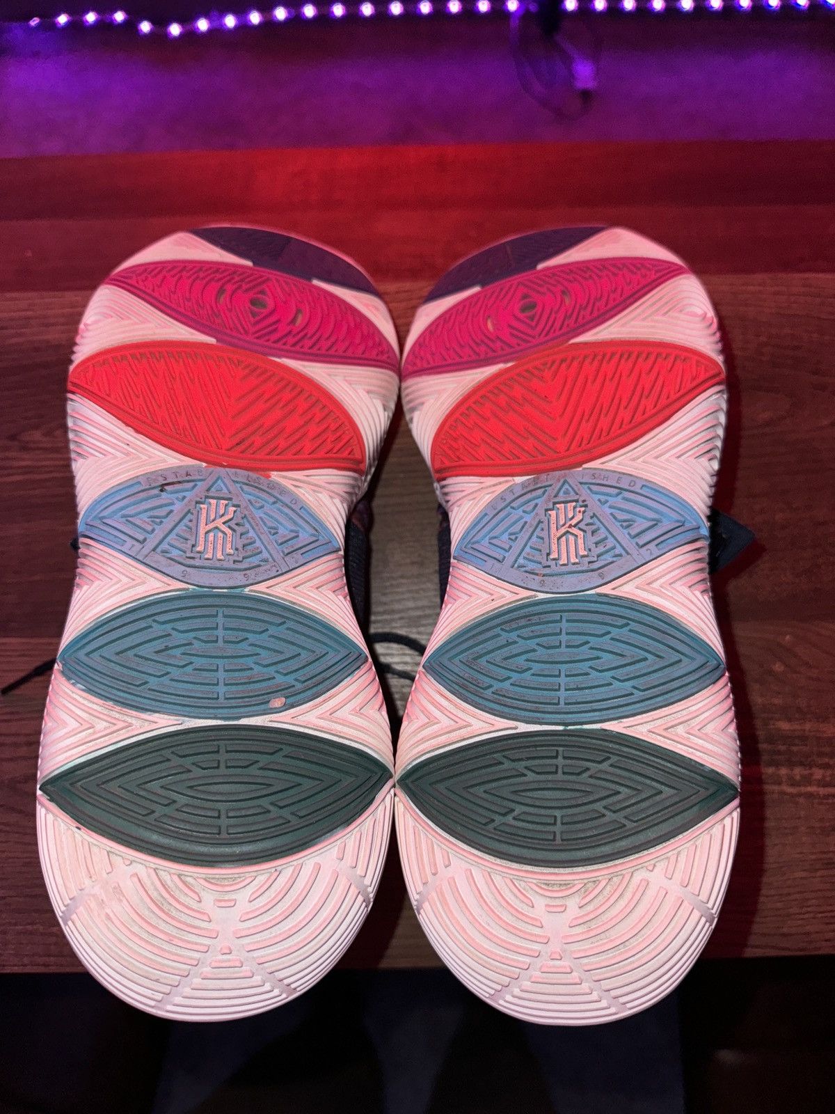 Nike Nike Kyrie 5 Multi Color Galaxy Size US 10 / EU 43 - 2 Thumbnail