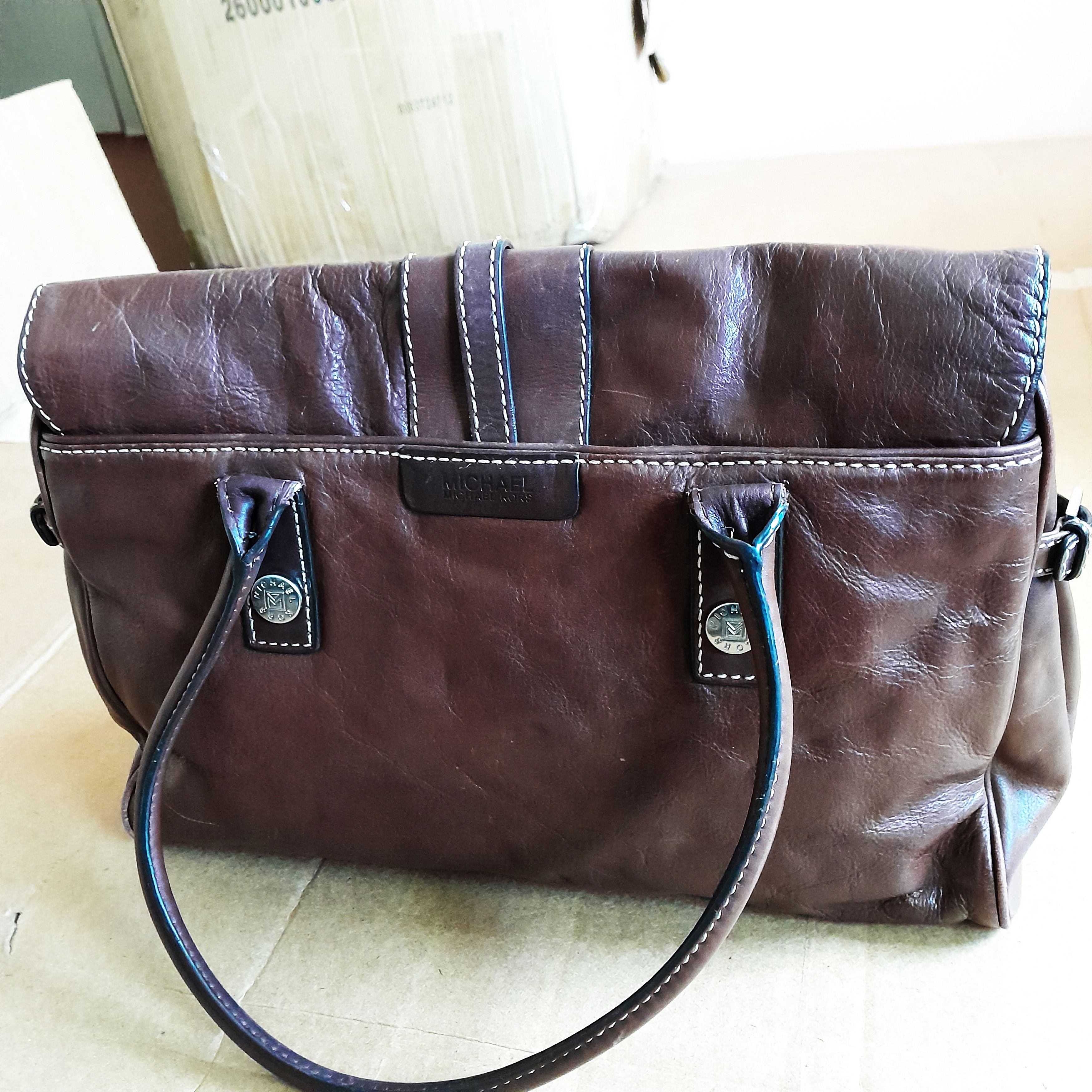 Michael Kors Michael Kors Brown Patent Leather Shoulder Bag Size ONE SIZE - 2 Thumbnail