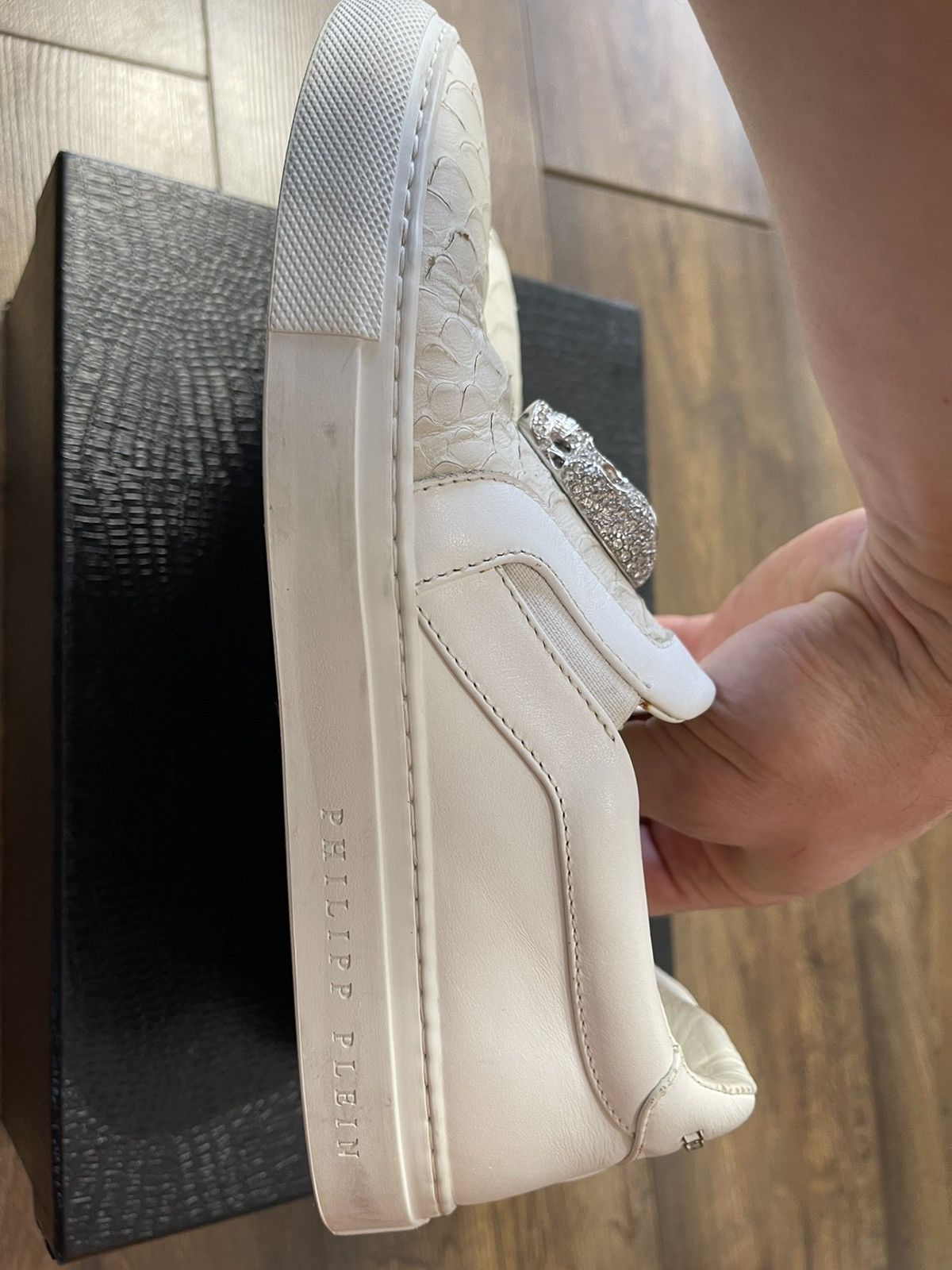 Philipp Plein Philipp Plein Skull Slip-On Sneakers EU38 White Size US 7 / IT 37 - 4 Thumbnail