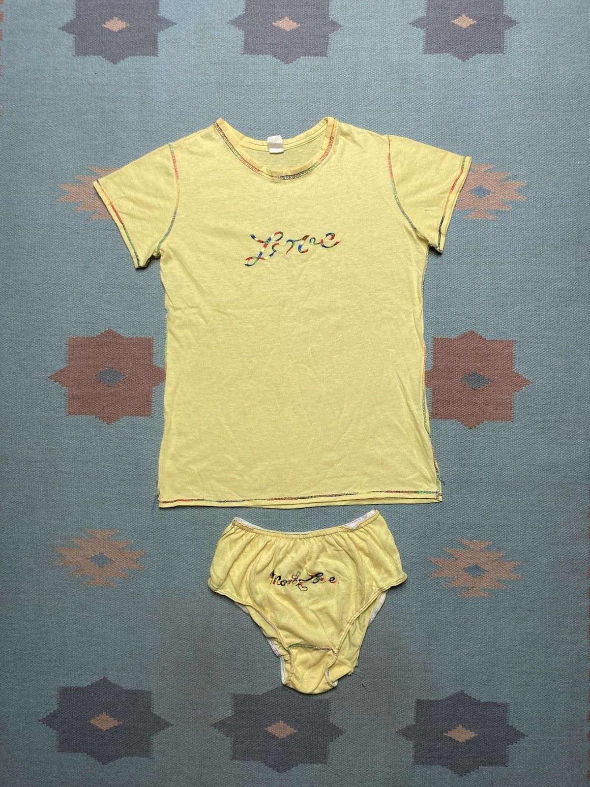 Vintage 70s t shirt & underwear set women’s briefs love rainbow L Size L / US 10 / IT 46 - 1 Thumbnail