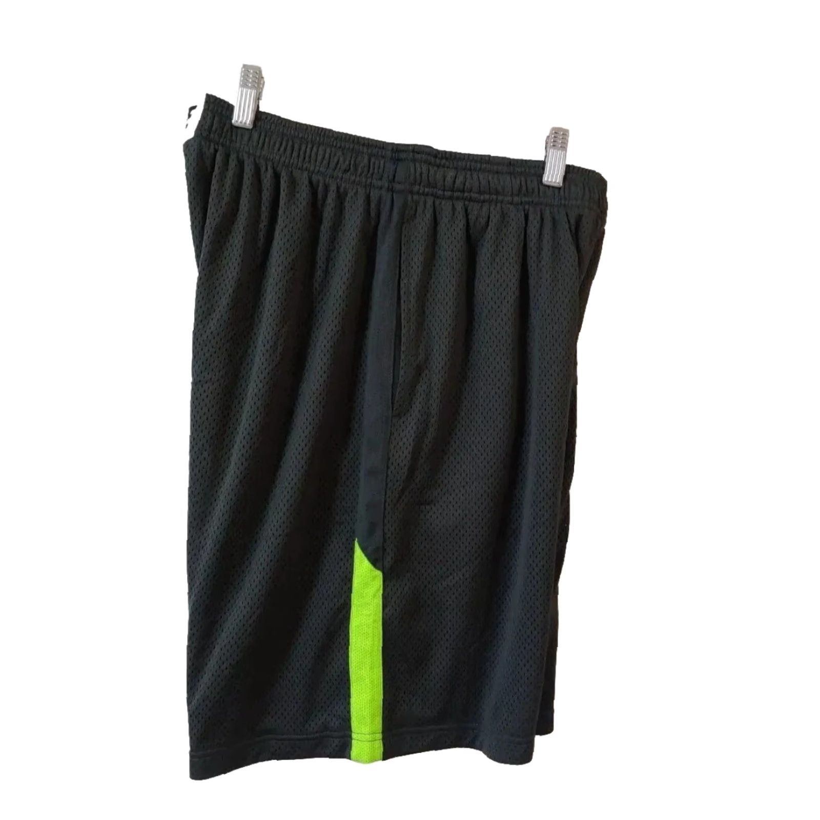 Nike Nike Shorts Mens L Dri-Fit Gray Solid Embroidered Elastic Drawstring Pockets Athletic Inseam 9 in Gym & Training Women? No — Mens Size US 33 - 4 Thumbnail