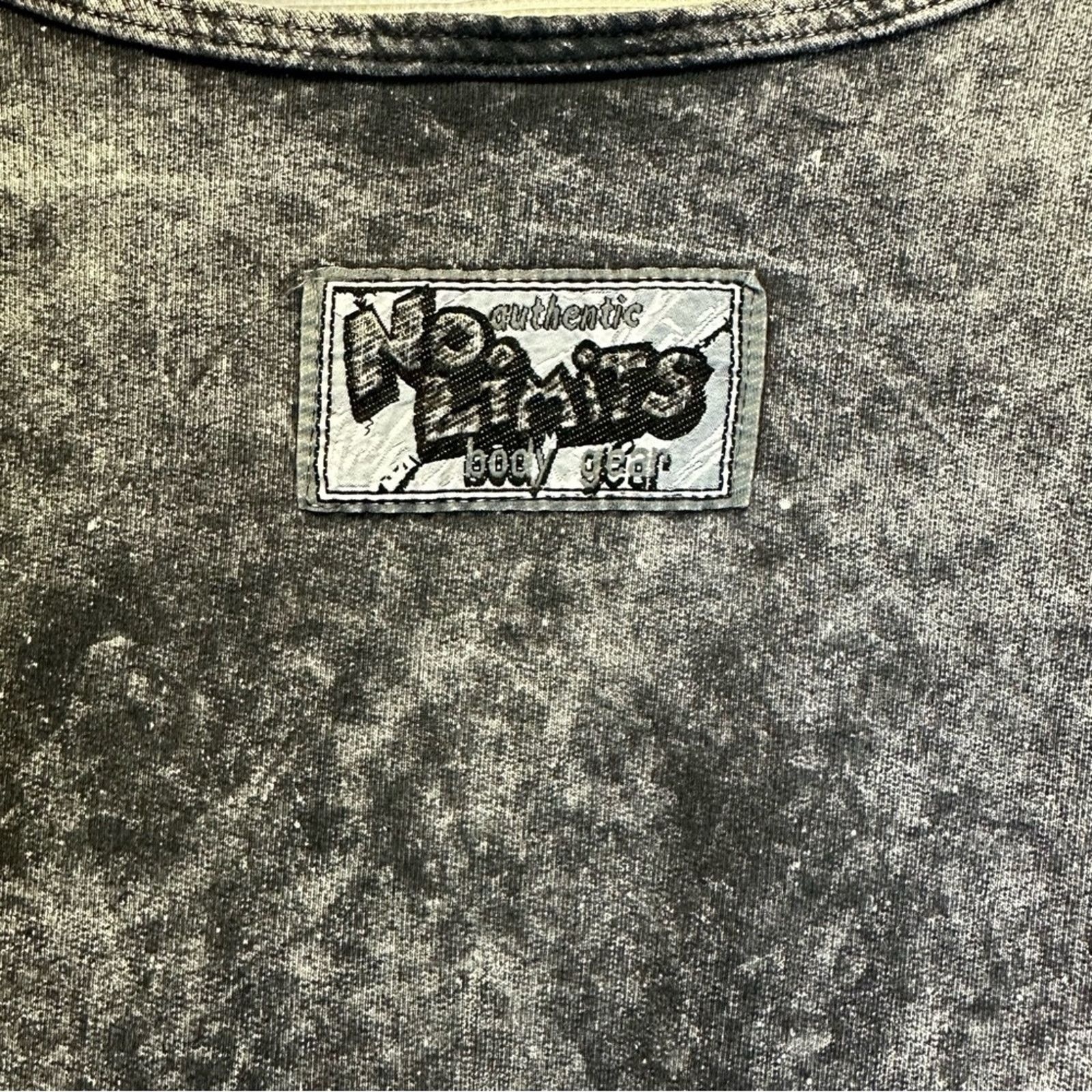 Vintage Vintage No Limits Extreme Sports Gear Sweatshirt Size M Size M / US 6-8 / IT 42-44 - 4 Thumbnail