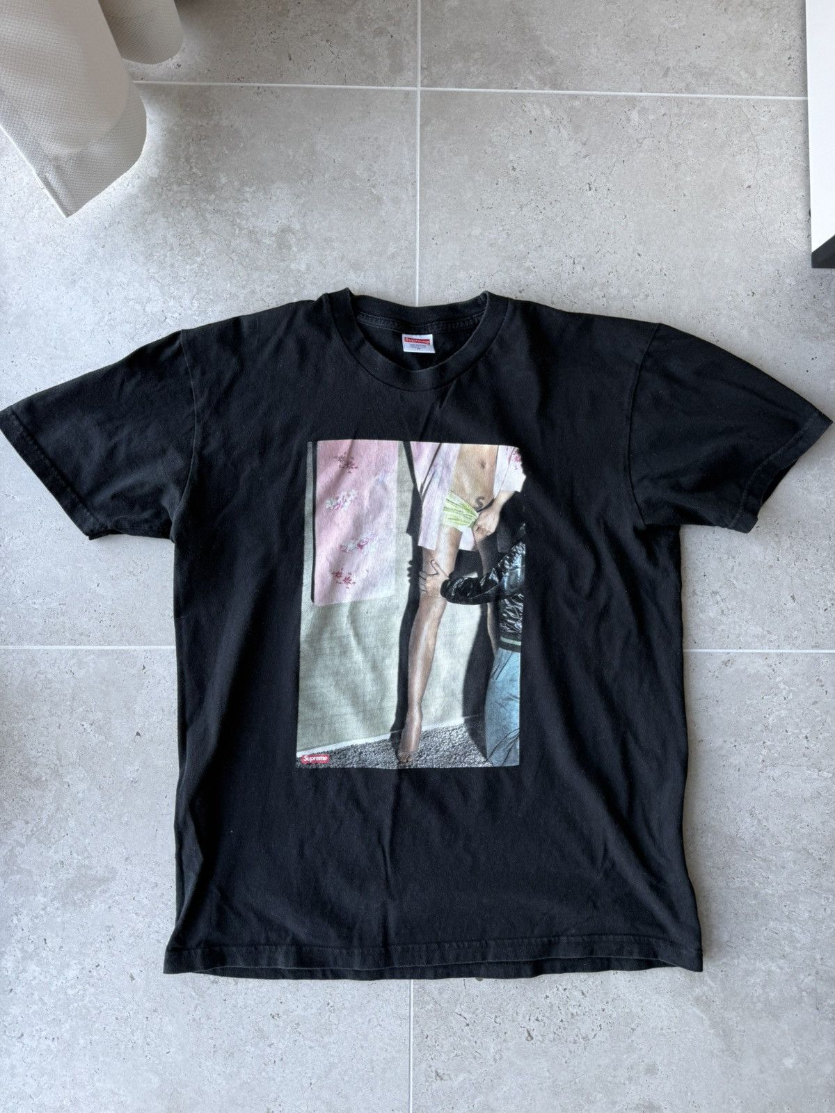 Supreme SS19 Supreme Model Tee Size US M / EU 48-50 / 2 - 1 Thumbnail