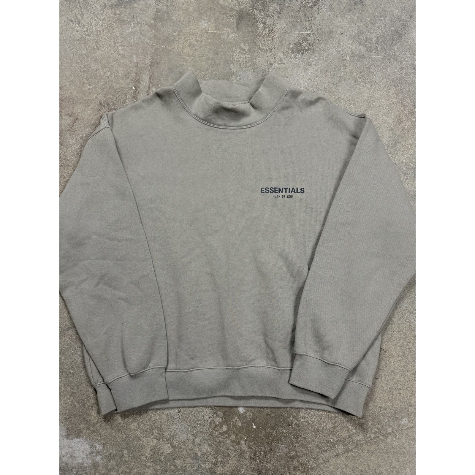Essentials Essentials Crewneck Moss Used Large Size US L / EU 52-54 / 3 - 2 Thumbnail