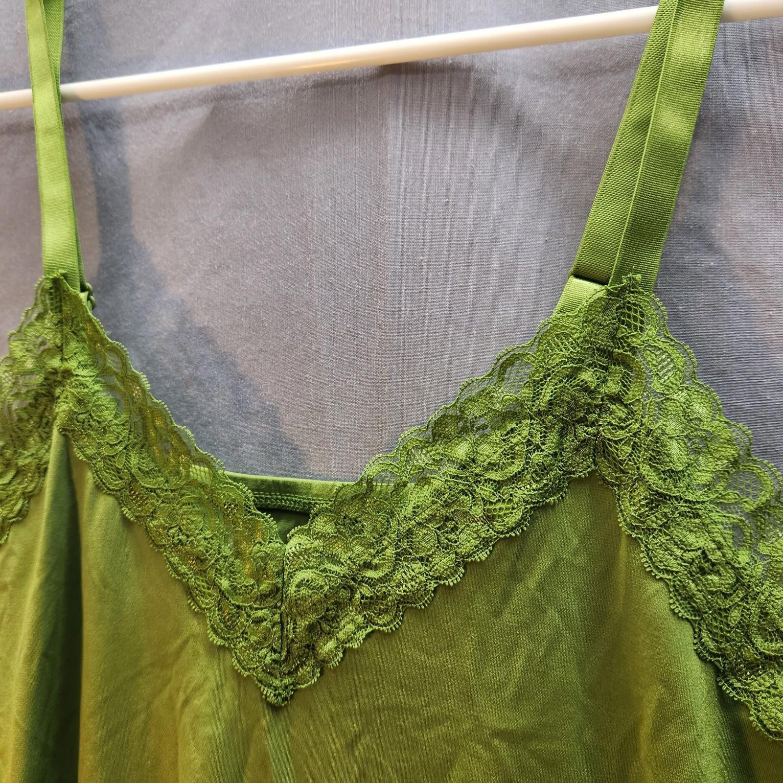 Designer Susan Graver Essentials Green Tank Top Size Large Size L / US 10 / IT 46 - 2 Thumbnail