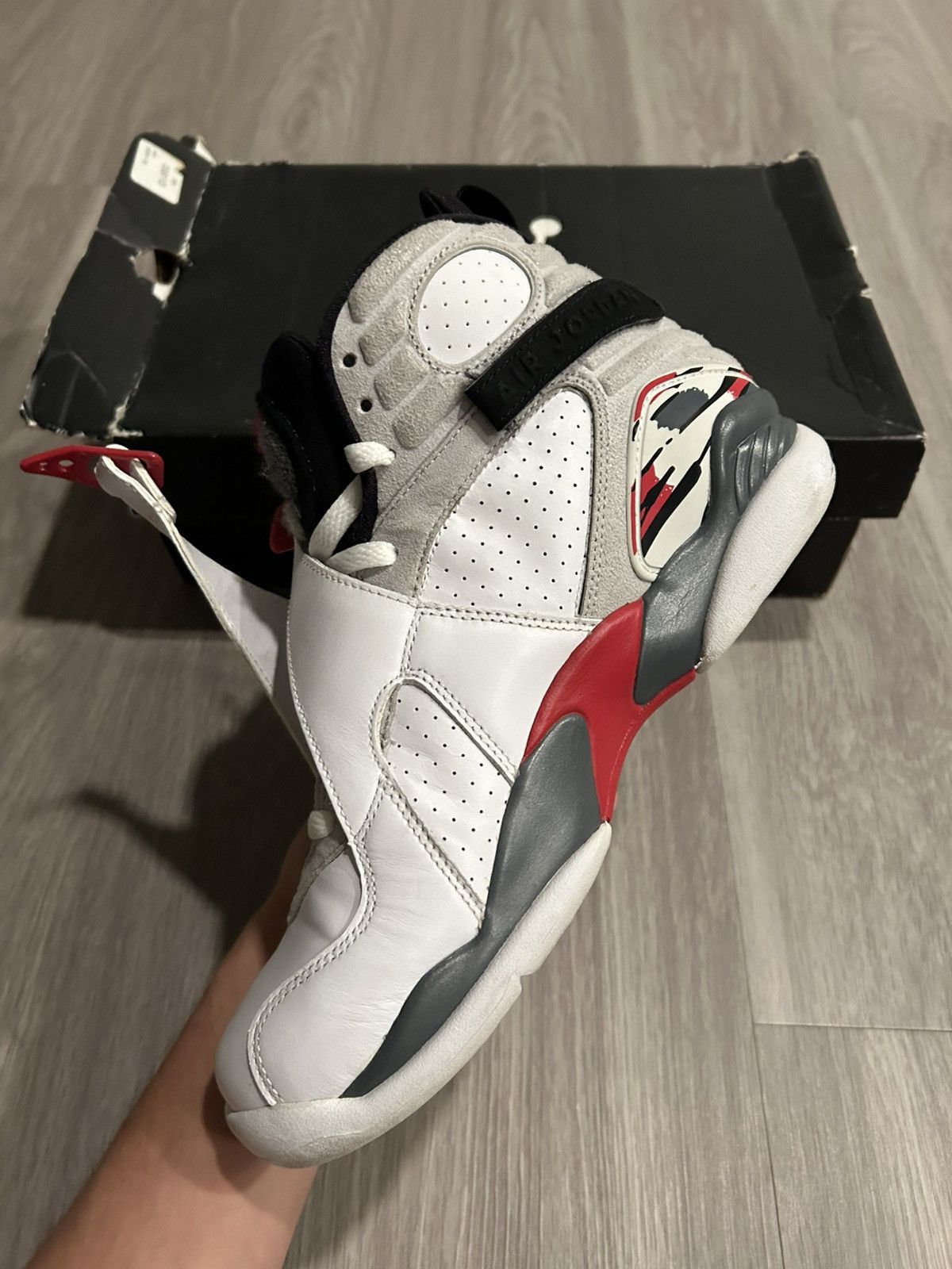 Jordan Brand Air Jordan Retro 8 Bugs Bunny 2013 Release Size 8 Size US 8 / EU 41 - 9 Thumbnail