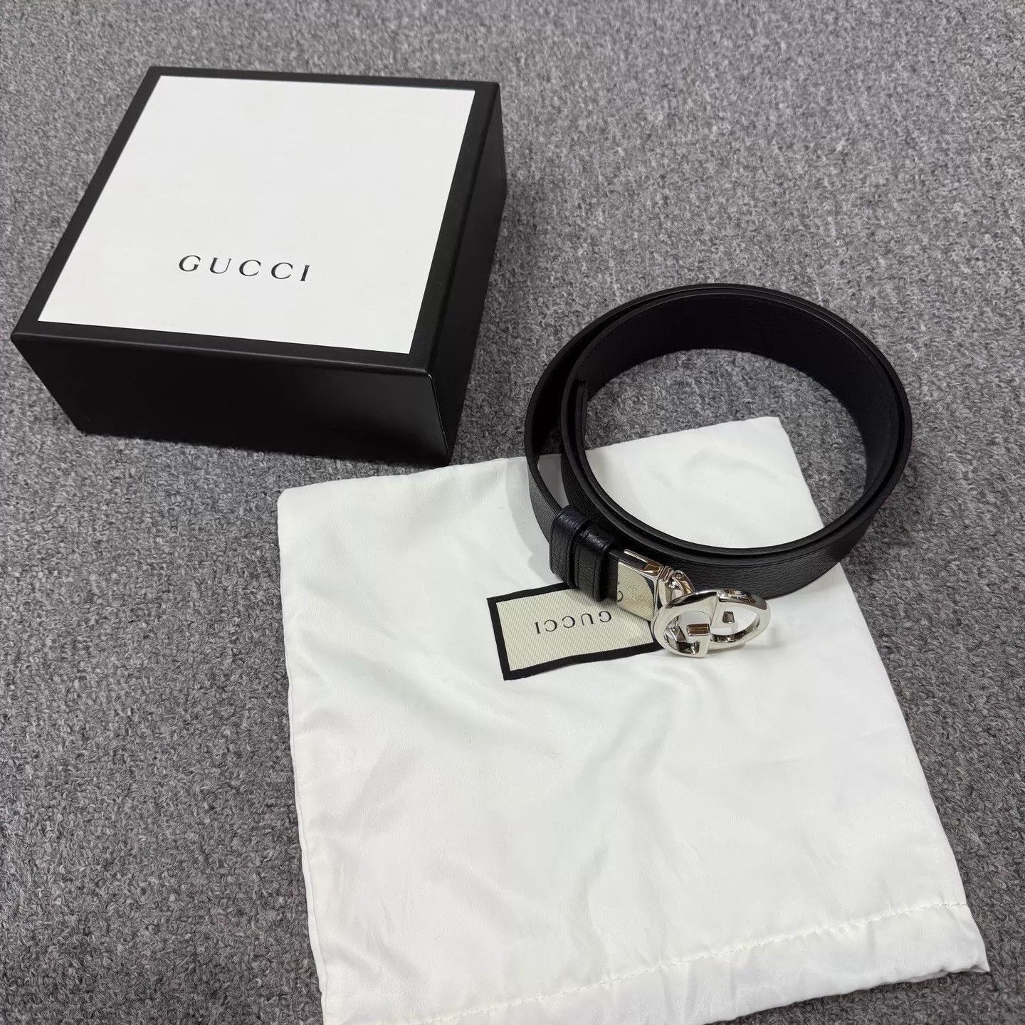 Gucci Black Leather Belt with Silver Buckle Size ONE SIZE - 1 Thumbnail
