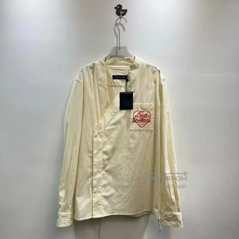 Louis Vuitton Louis Vuitton Men's Cream Polyester Shirt . Size US M / EU 48-50 / 2 - 1 Thumbnail