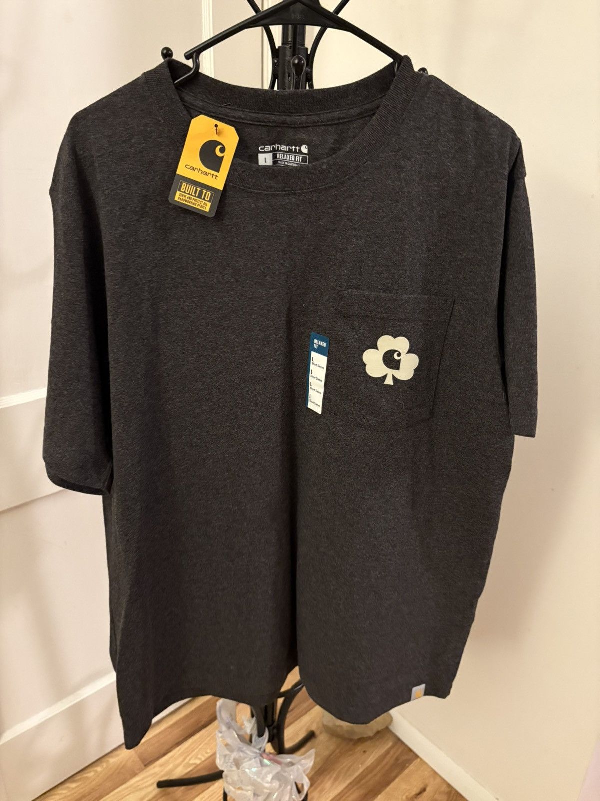 Carhartt Carhartt Grey Graphic Tee With Pocket NWT Size Large Size US L / EU 52-54 / 3 - 2 Thumbnail