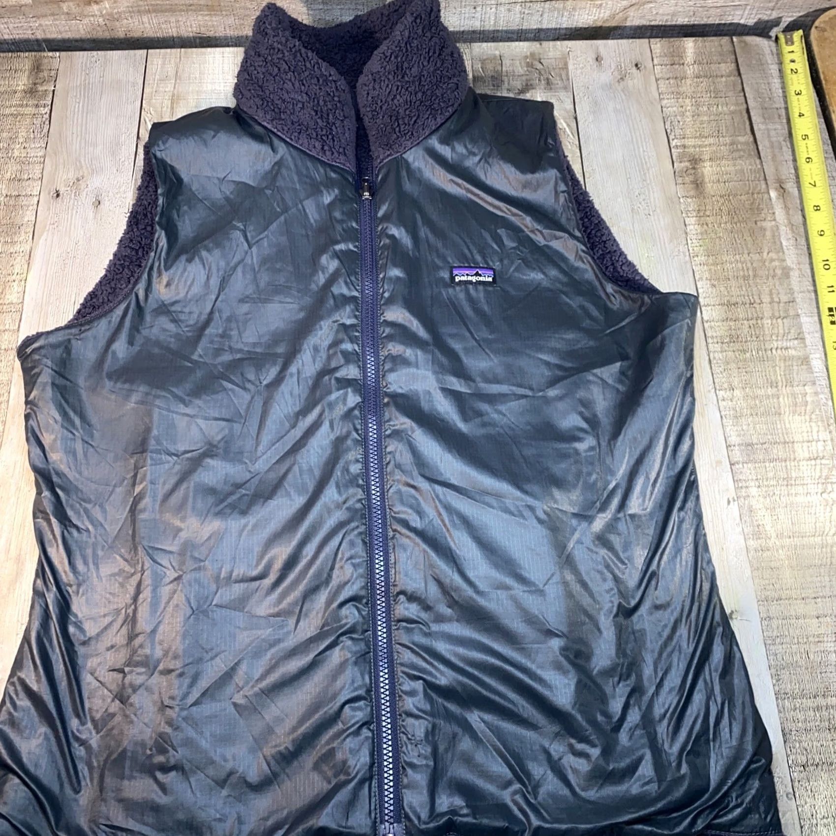 Patagonia Patagonia Los Lobos Reversible Fleece Vest Deep Pile Sz L Women Gray Reversible Vest Loss Lobos Fleece Vest Size L / US 10 / IT 46 - 7 Thumbnail