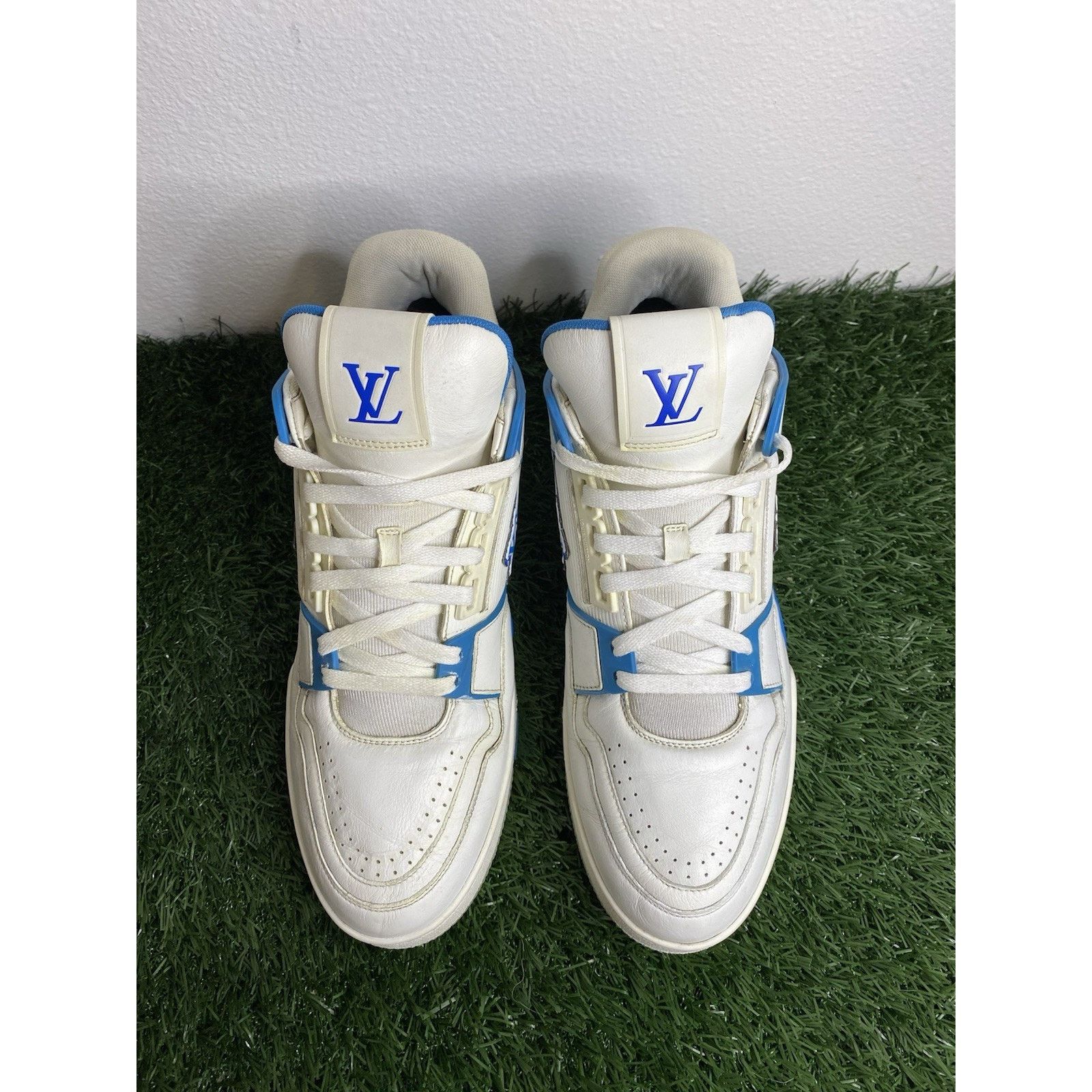 Louis Vuitton Louis Vuitton Trainer “AZUR” | Size 9 LV Size US 10 / EU 43 - 9 Thumbnail
