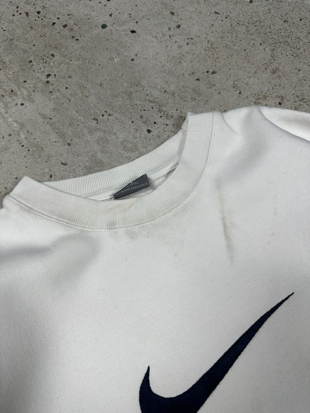 Nike × Vintage Vintage Y2K Nike White Center Big Swoosh Crewneck Size US S / EU 44-46 / 1 - 7 Thumbnail