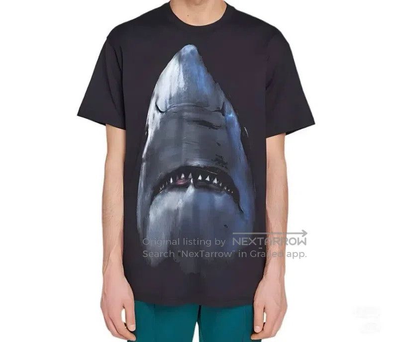 Givenchy Givenchy Classic Shark Print Short Sleeve L Size Size US L / EU 52-54 / 3 - 6 Thumbnail