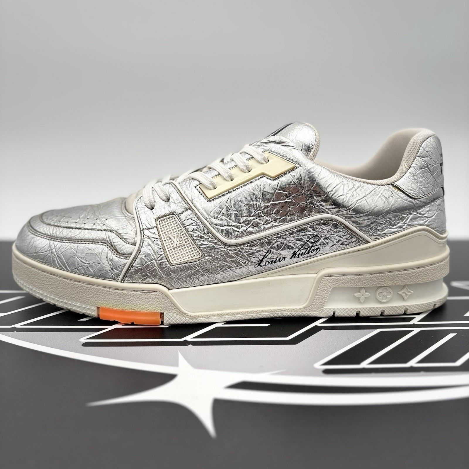 Louis Vuitton Louis Vuitton Trainer Low ' Metallic Silver Orange ' Size US 11.5 / EU 44-45 - 11 Thumbnail