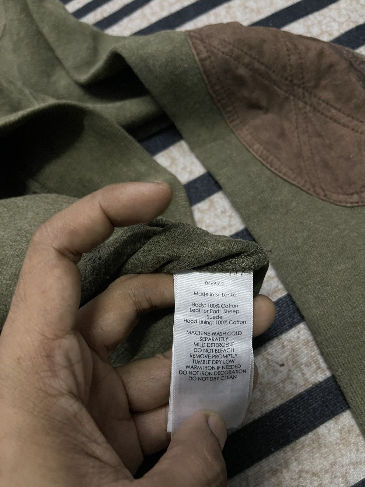 Polo Ralph Lauren 2000s POLO BY RALPH LAUREN SHEEP SUEDE ELBOW FADED HOODIE Size US M / EU 48-50 / 2 - 14 Thumbnail