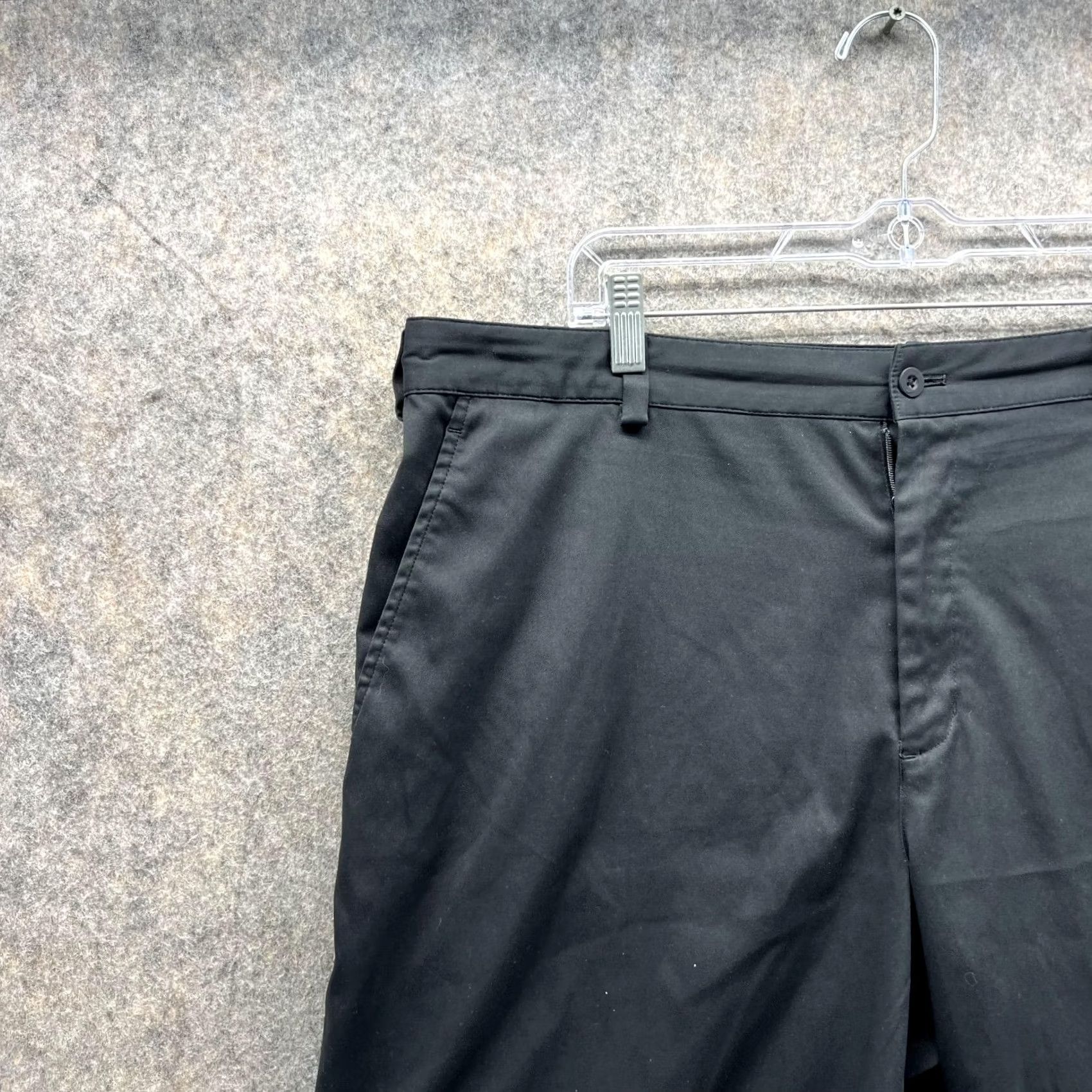 Nike VINTAGE Nike Shorts Men 38 Black Chino Flat Athletic Golf Dri Fit Swoosh Golf Shorts Mens Size US 38 / EU 54 - 3 Thumbnail