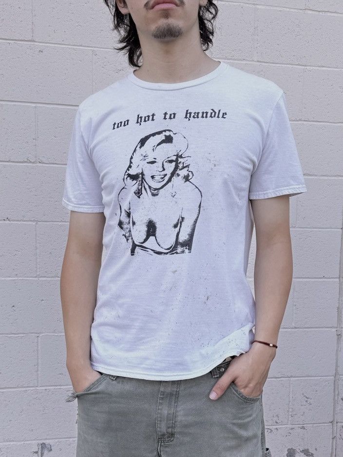 Other VTG 2000’s Too Hot To Handle Pin Up Girl Graphic Shirt Size US M / EU 48-50 / 2 - 1 Thumbnail