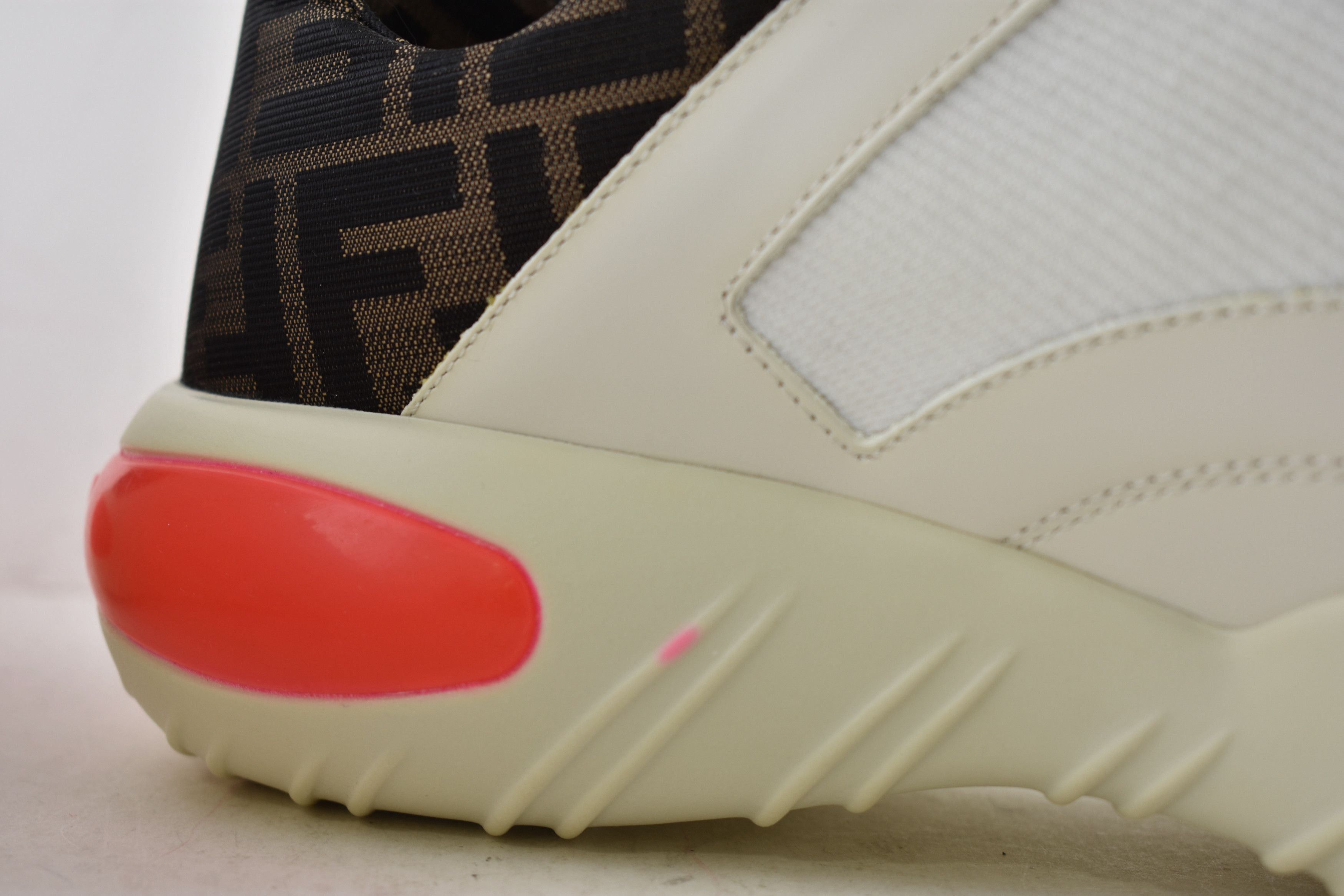 Fendi Fendi FF Tec Fabric Logo Sneaker Flat Trainer UK 9.5 US 10.5 Size US 10.5 / EU 43-44 - 12 Thumbnail