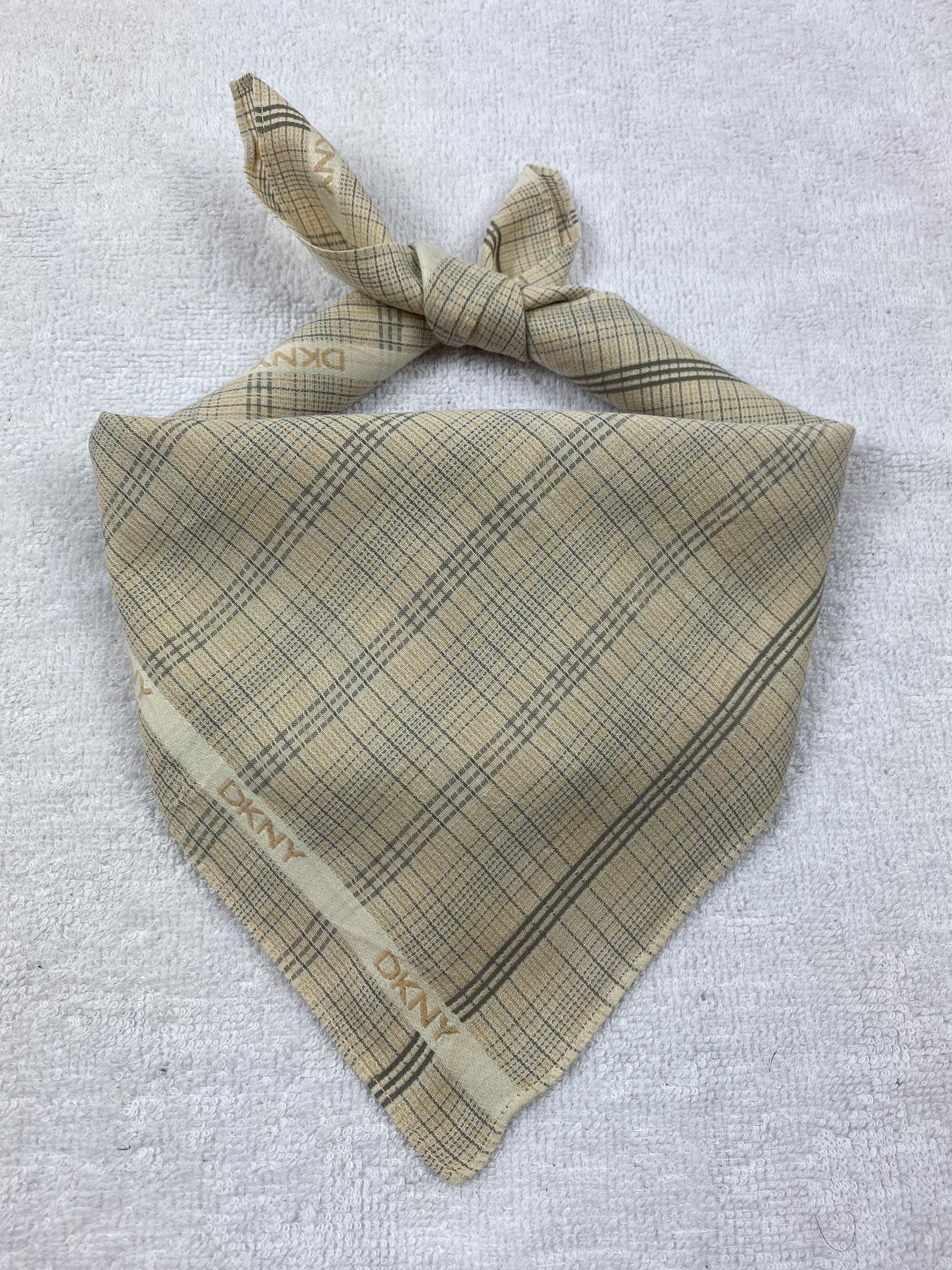 DKNY DKNY Handkerchief / Bandana / Neckerchief Size ONE SIZE - 1 Thumbnail