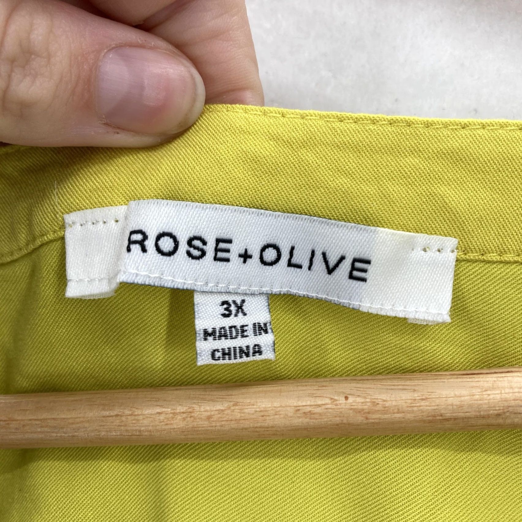 Vintage ROSE + OLIVE Shirt Womens 3X Green Henley Short Sleeve Tunic Rayon Plus Flowy Size XXL / US 16-18 / IT 52-54 - 4 Thumbnail