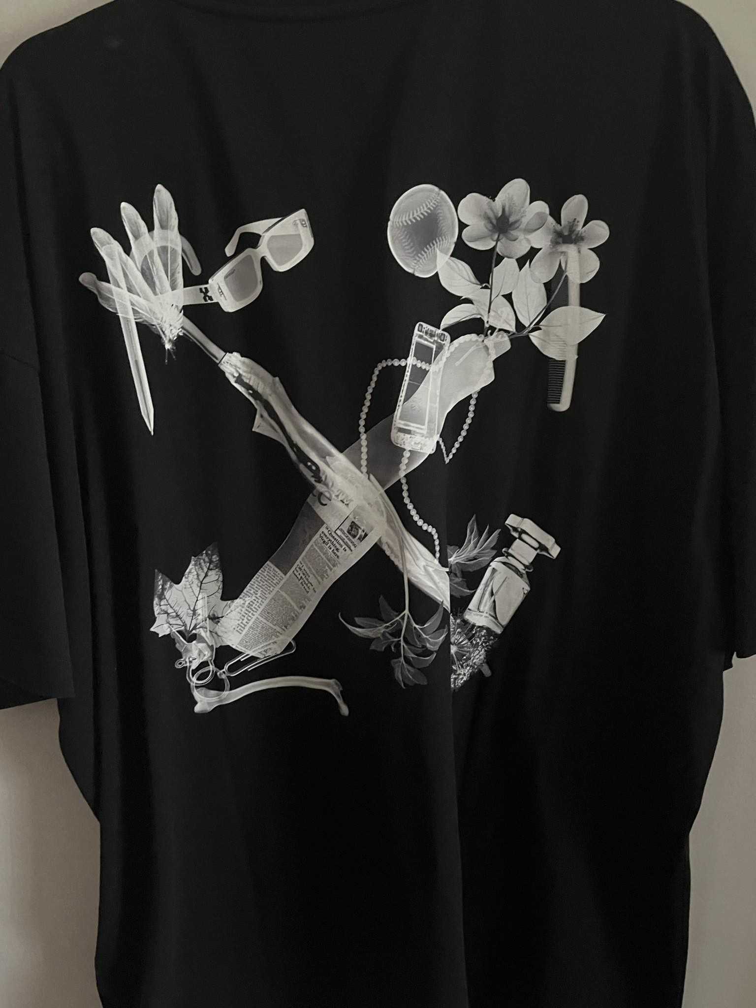 Off-White scan arr over s s tee Size US L / EU 52-54 / 3 - 2 Thumbnail