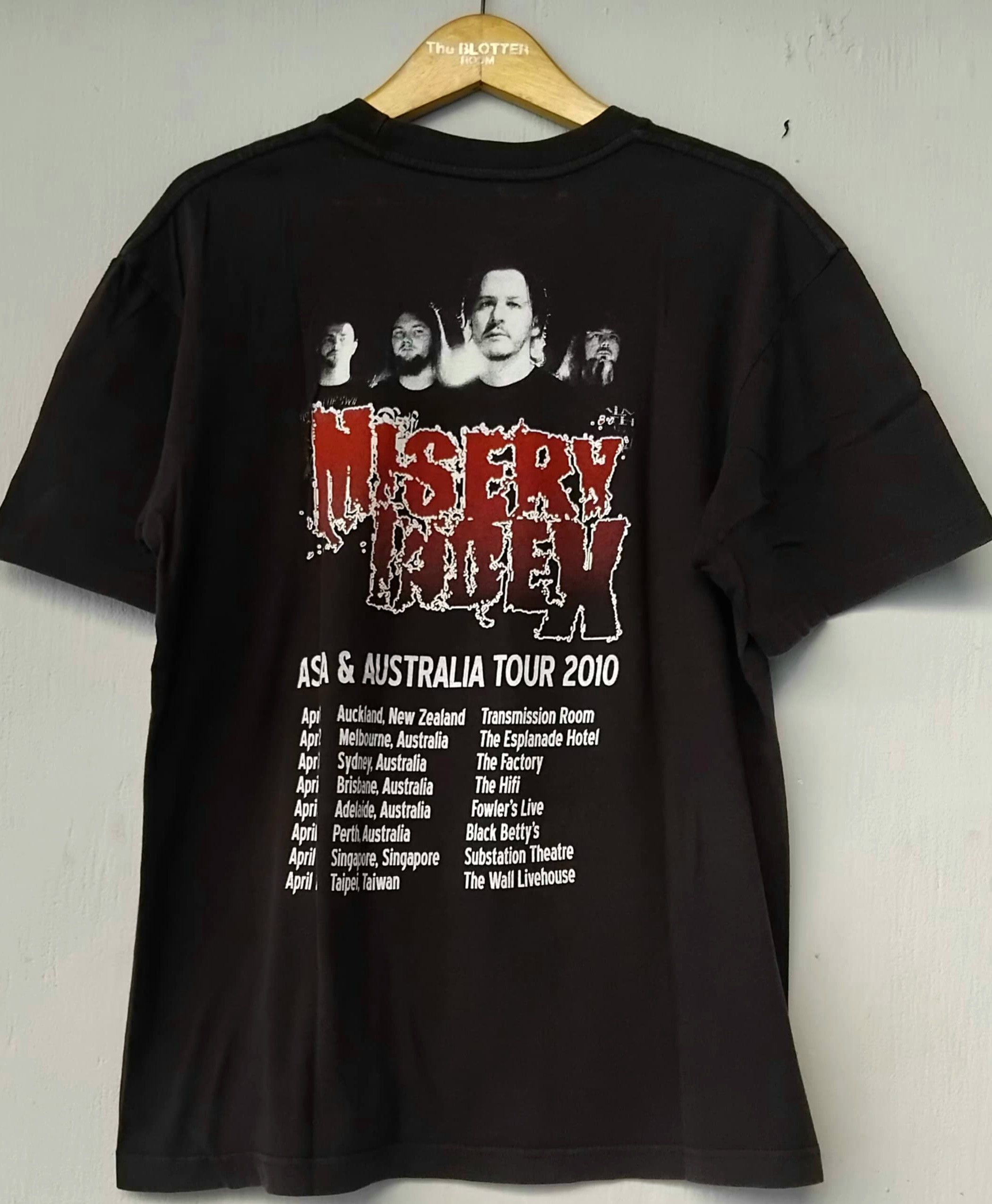 Band Tees Misery Index Asia & Australia Tour 2010 Official tour tee Size US M / EU 48-50 / 2 - 4 Thumbnail