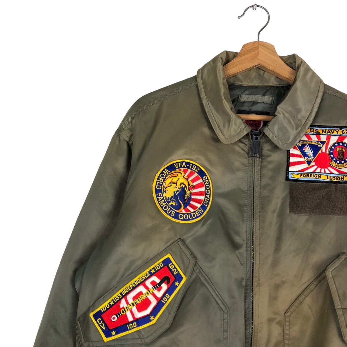 Vintage Vintage Fly Bomber Jacket Riot Riot Lucky Strike Full Patch Size US L / EU 52-54 / 3 - 8 Thumbnail