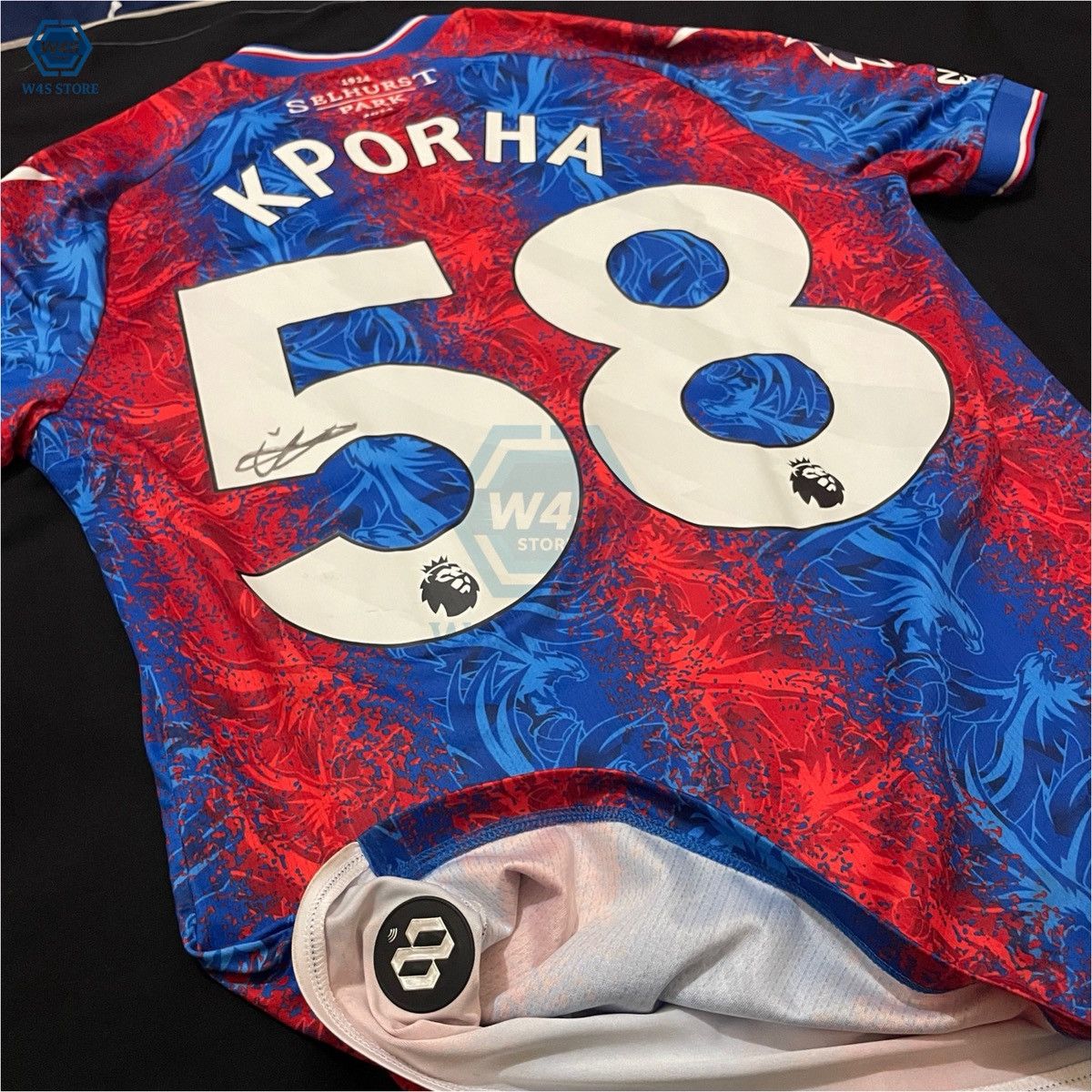 Macron Jersey Crystal Palace Home 2024/2025 Matchworn Size US M / EU 48-50 / 2 - 8 Thumbnail