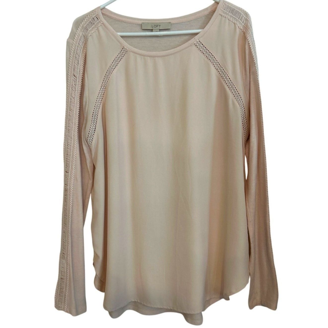 Ann Taylor Ann Taylor LOFT Women's Long Sleeve Pink Crochet Lace Blouse Size L / US 10 / IT 46 - 1 Thumbnail