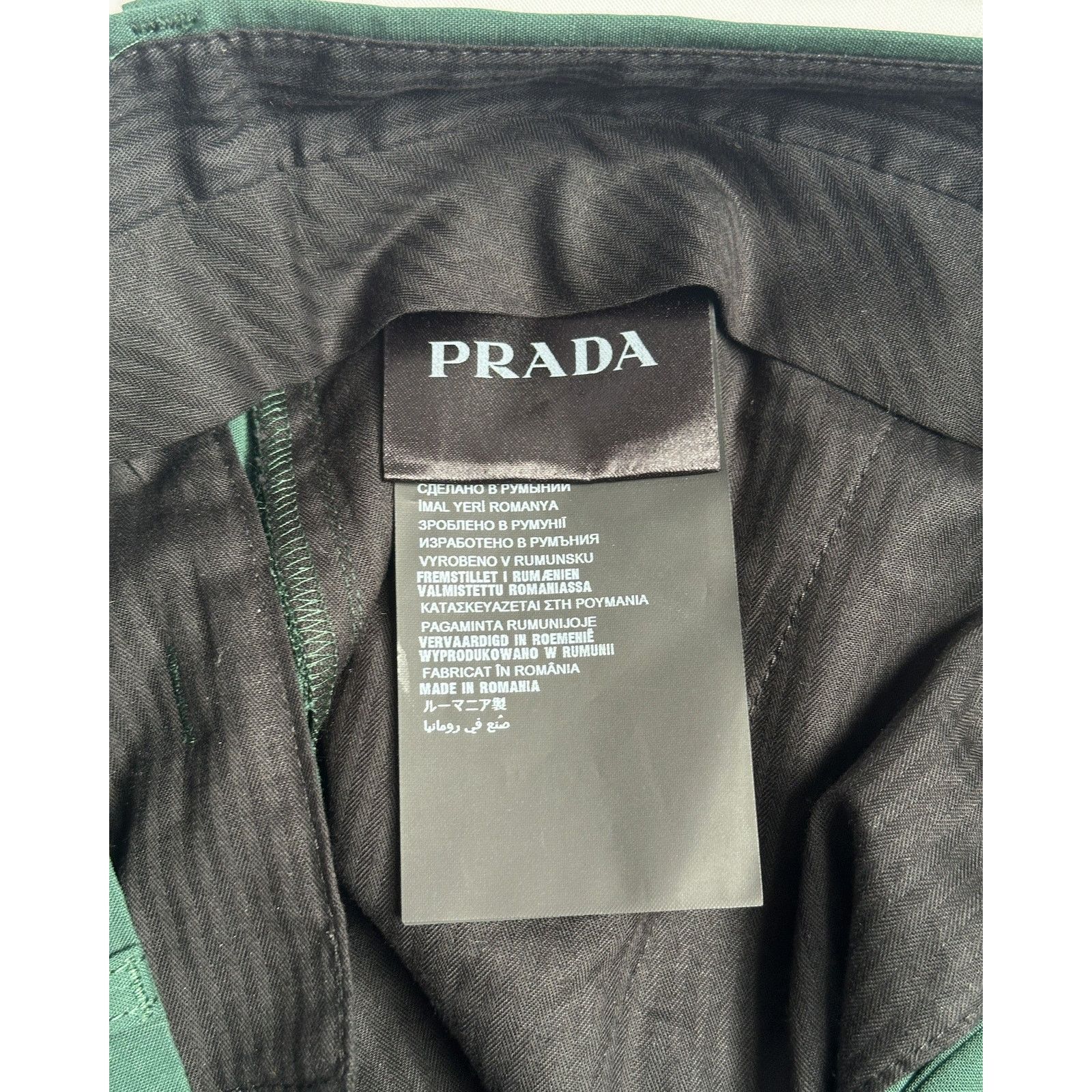 Prada Prada Wool Shorts Size US 32 / EU 48 - 5 Thumbnail
