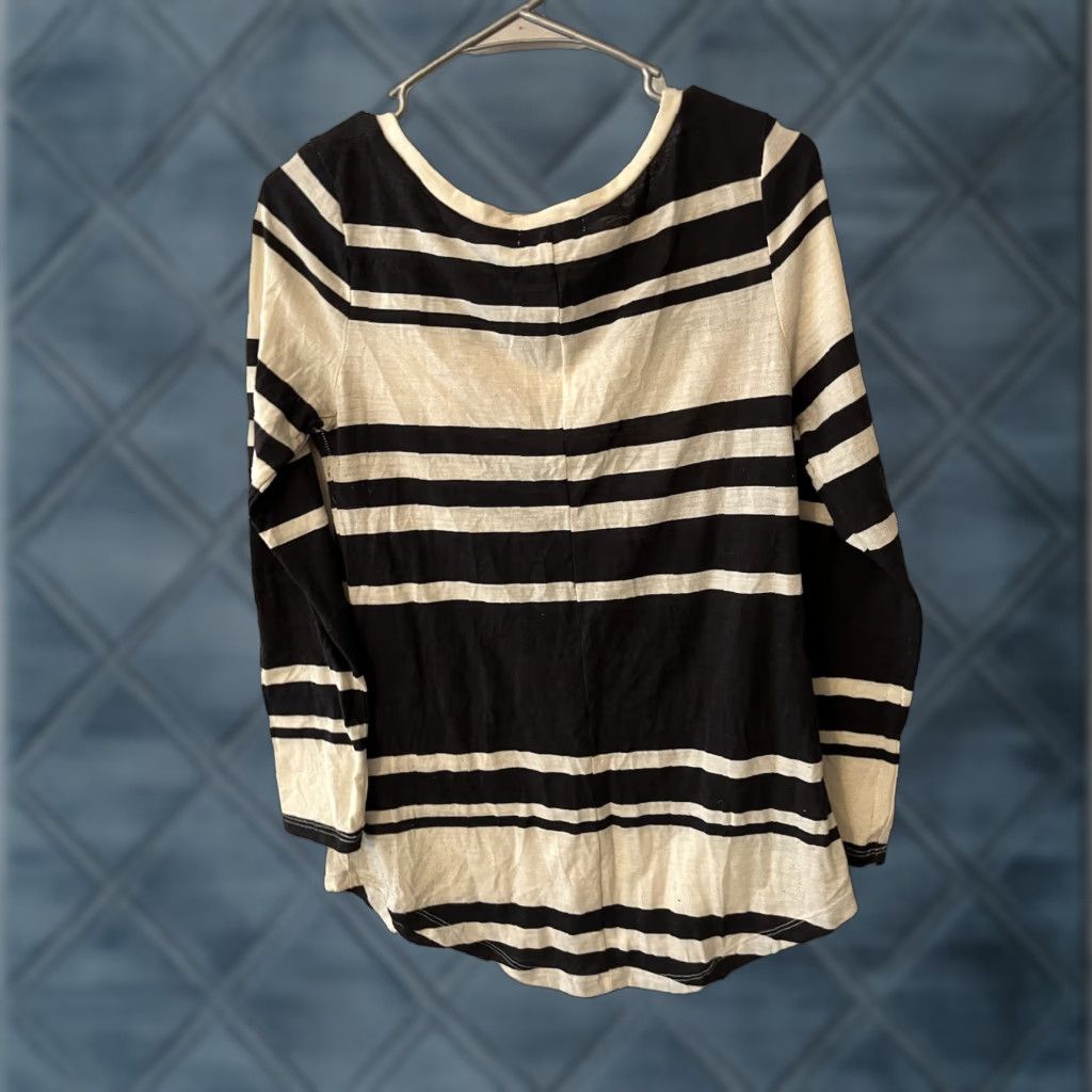 Old Navy Old Navy T-Shirt Women's Medium Multicolor Striped Long Sleeve Round Neck Size M / US 6-8 / IT 42-44 - 1 Thumbnail