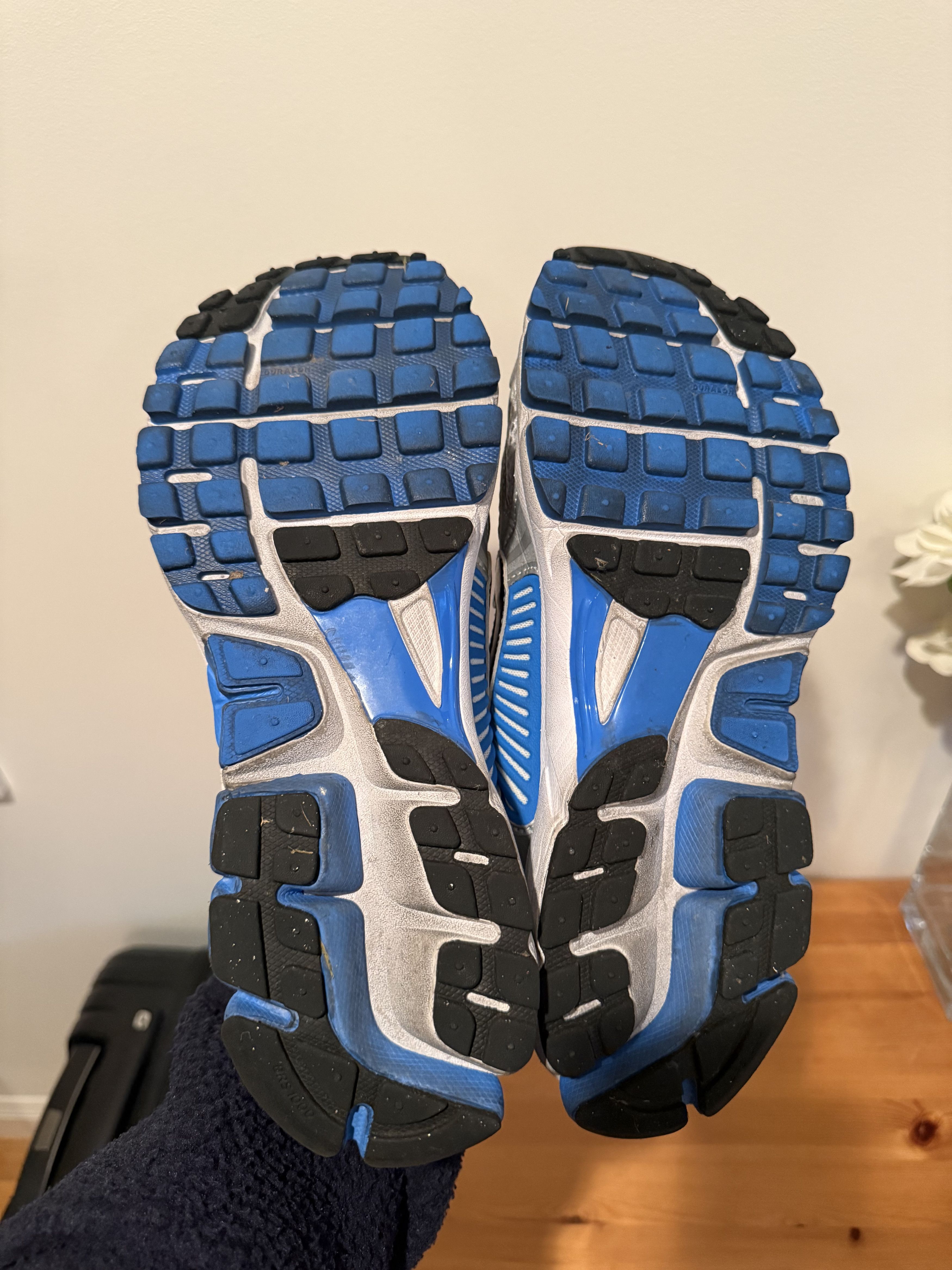 Nike Nike Vomero Zoom 5 Running Shoes Blue/Grey Size US 11.5 / EU 44-45 - 2 Thumbnail