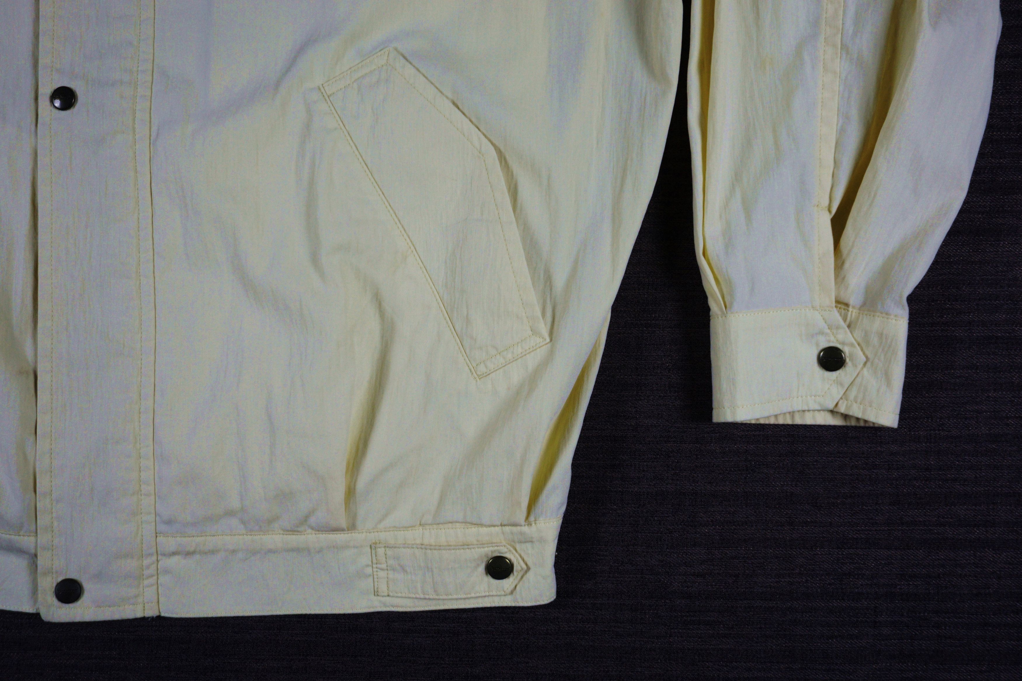 Burberry Vintage 90s Made in Japan Back Wing Nylon Sweater Jacket Size US M / EU 48-50 / 2 - 2 Thumbnail
