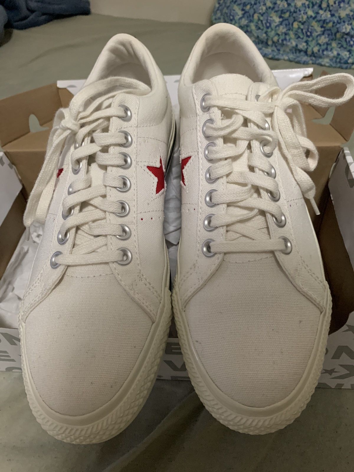 Comme des Garcons PLAY × Converse Converse comme des garcons play one star ox cloud dancer Size US 9 / EU 42 - 2 Thumbnail