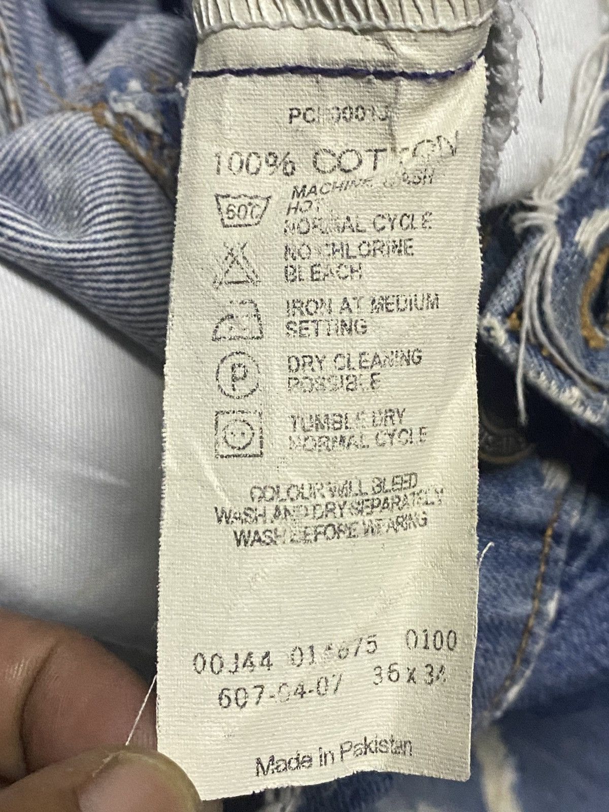 Levi's Vintage Levis 607 Orange Tab Distressed Loose Jeans Size US 34 / EU 50 - 18 Thumbnail