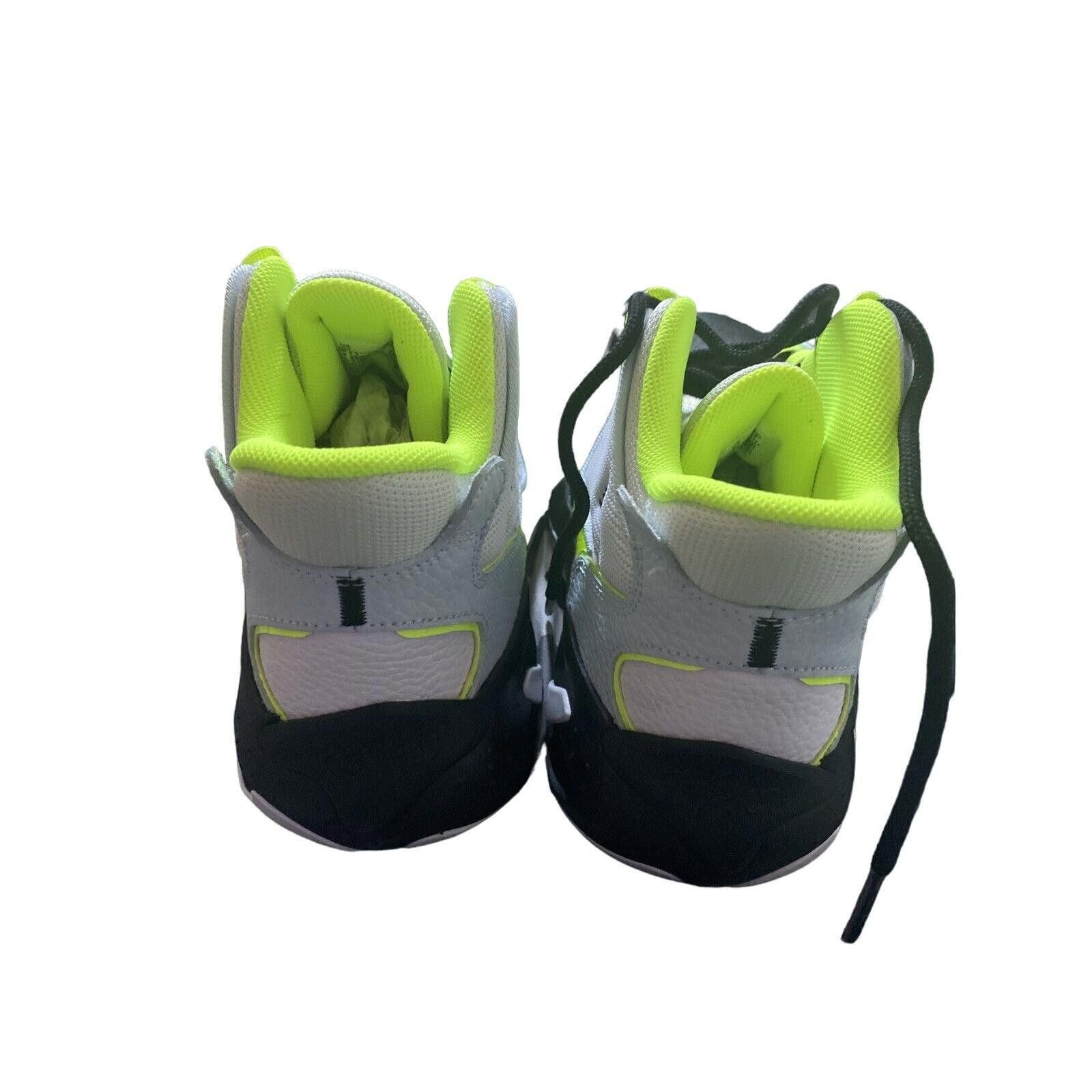 Nike Jordan Max Aura 4 (GS) --SZ 5 Size US 5 / EU 37 - 5 Thumbnail
