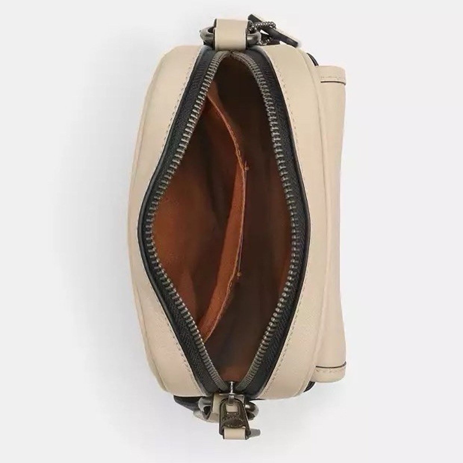 Coach NWT Coach Turnlock Crossbody Bag Leather Qb/IVORY CAJ31 Size ONE SIZE - 10 Thumbnail