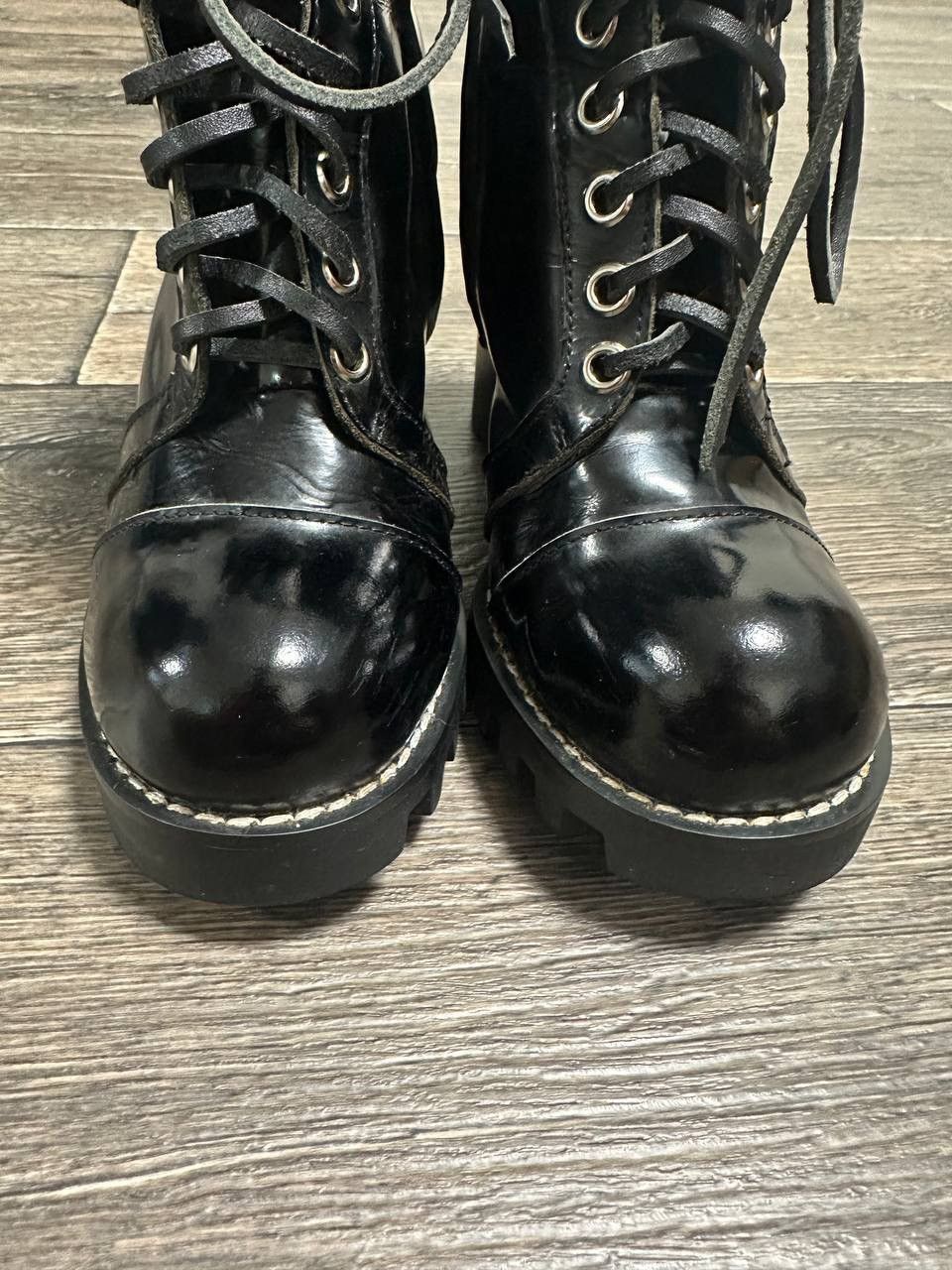 Louis Vuitton LOUIS VUITTON Boots Black leather Women heels size 37 Size US 7 / IT 37 - 3 Thumbnail