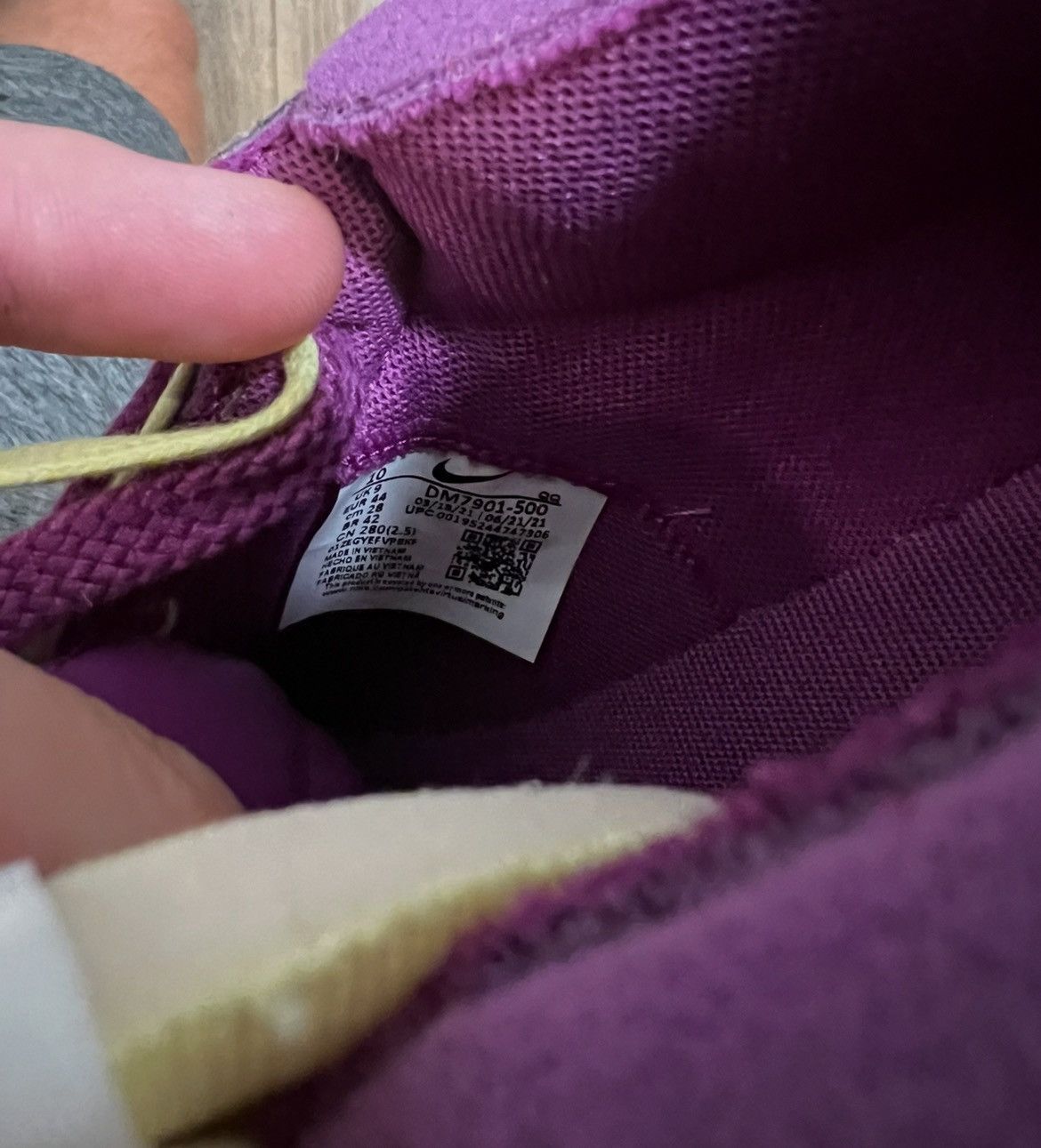 Kaws × Nike × Sacai Nike x Sacai x Kaws Blazer Low ‘Purple’ Size 10 Men’s Size US 10 / EU 43 - 7 Thumbnail