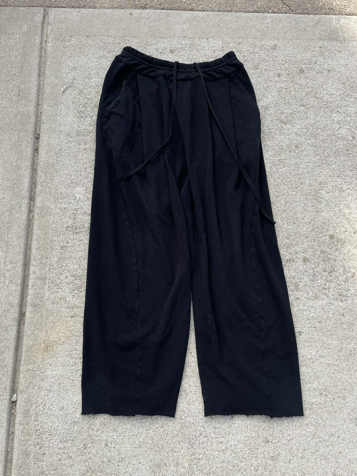 Julius Julius ss17 ‘knives’ asymmetrical sweatpants Size US 32 / EU 48 - 1 Thumbnail