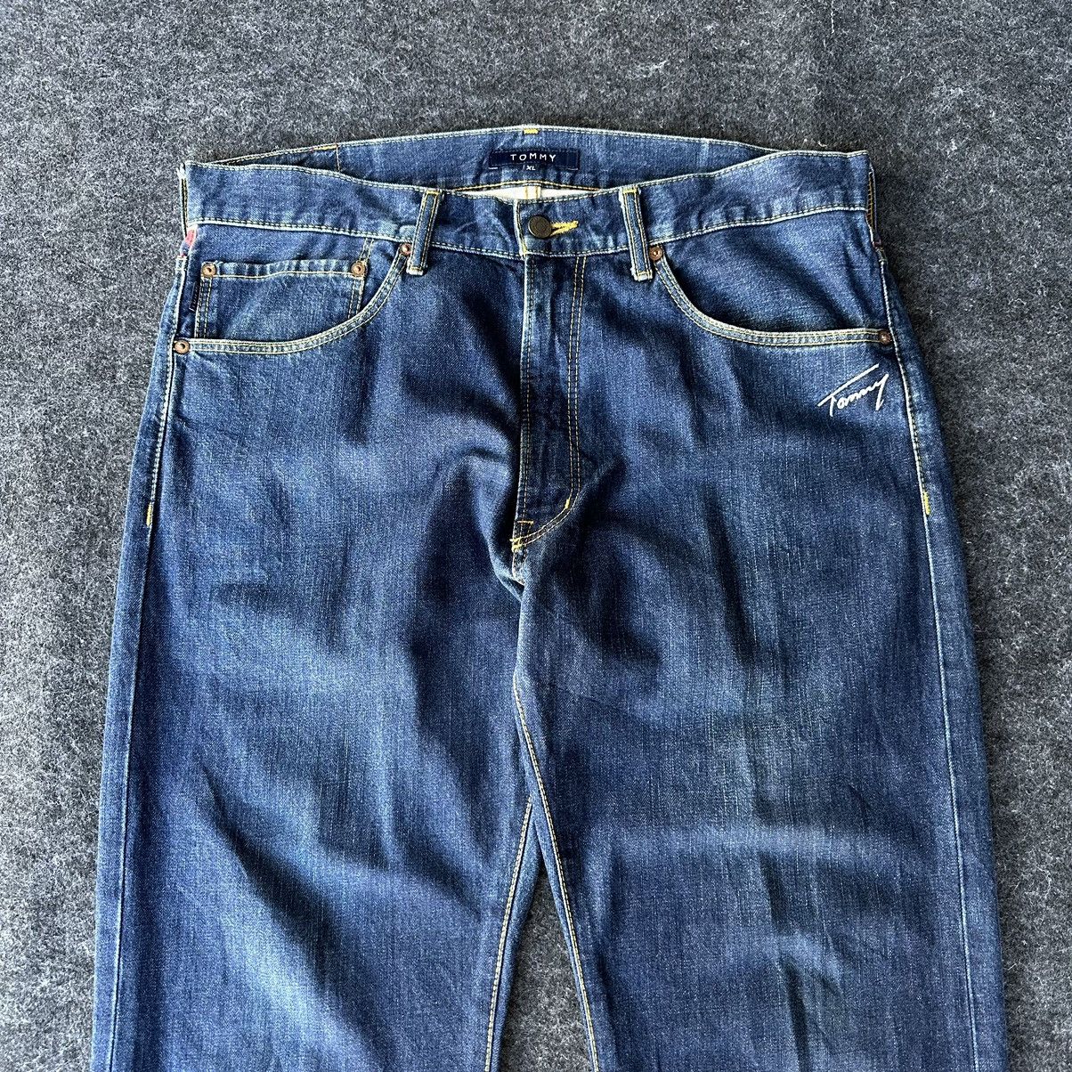 Tommy Hilfiger × Vintage Tommy Red Camo Label Blue Washed Denim D700 Size US 36 / EU 52 - 2 Thumbnail