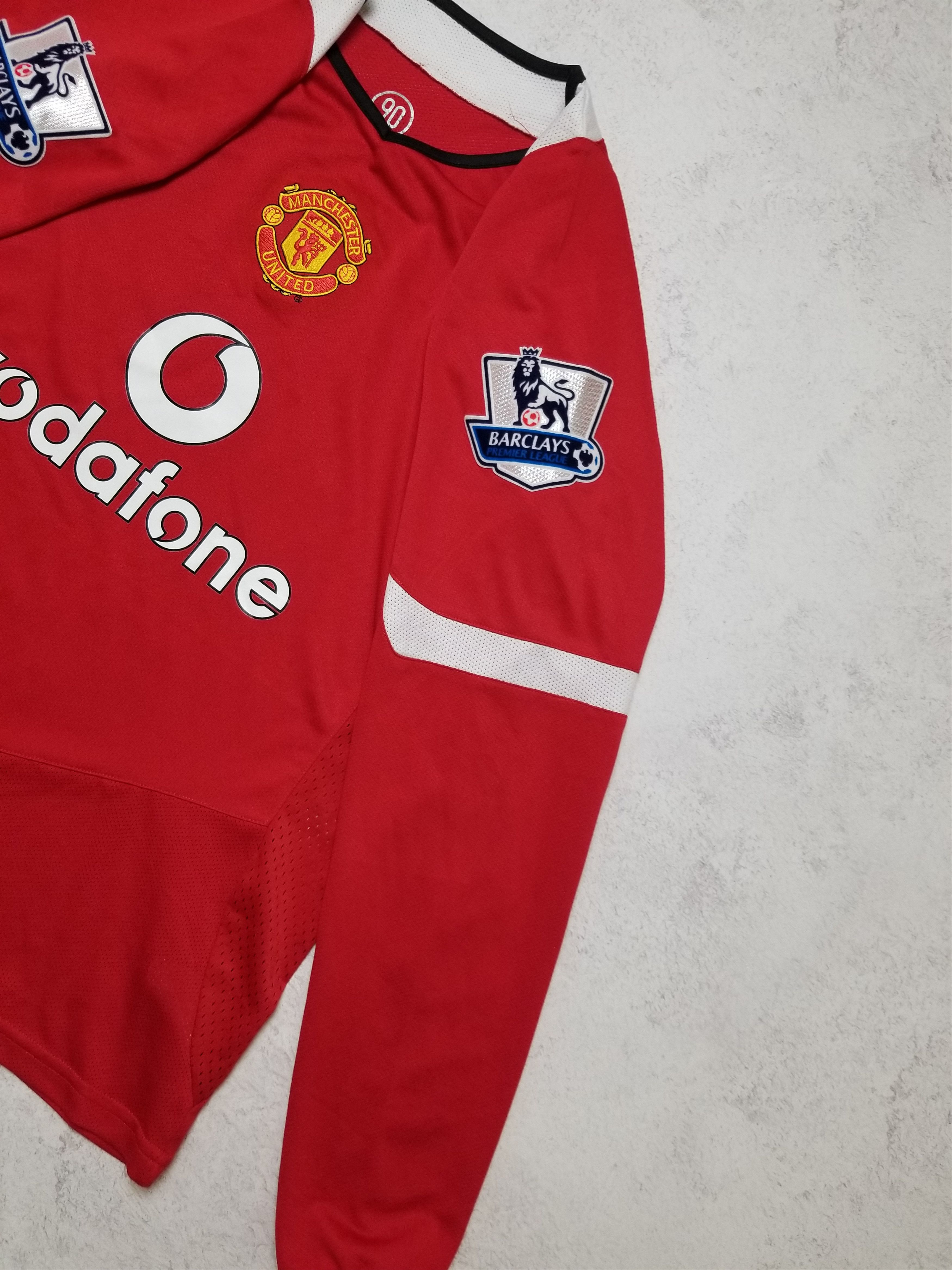 Nike Manchester United 04-06 Van Nistelrooy Home Longsleeve Size US M / EU 48-50 / 2 - 9 Thumbnail