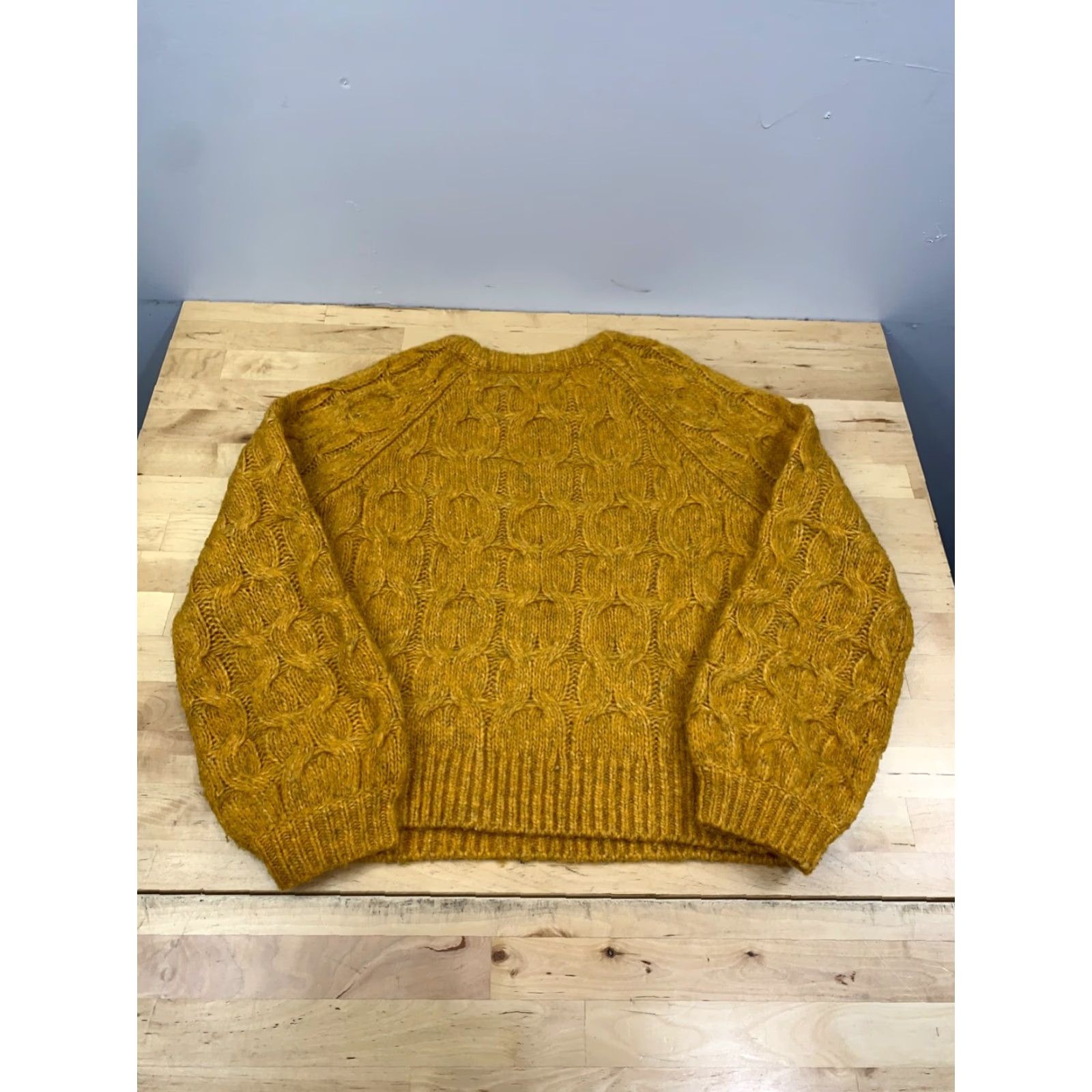 Abercrombie & Fitch Abercrombie & Fitch Knot Sweater Womens S Yellow Cable Crew Neck Pullover Long Sleeve Boxy 10945 Size S / US 4 / IT 40 - 8 Thumbnail