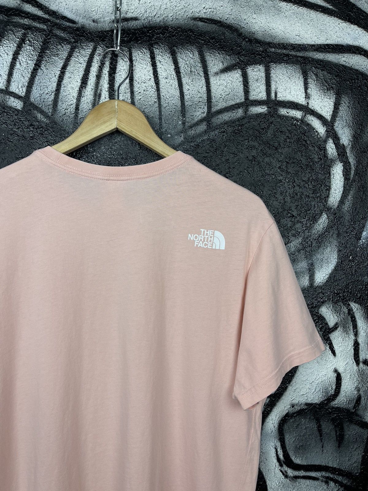 The North Face The North Face Box Logo Pink T-Shirt Men’s Size Large Size US L / EU 52-54 / 3 - 8 Thumbnail