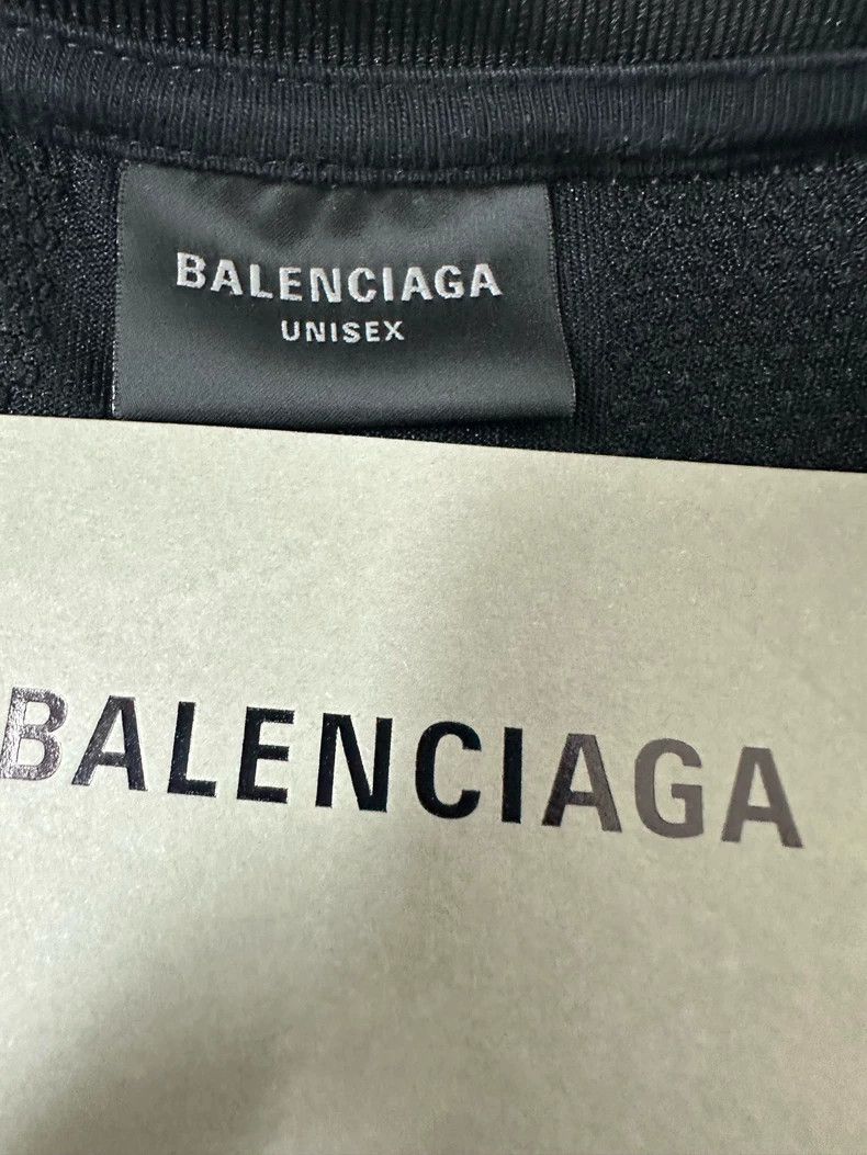 Balenciaga Balenciaga Short-sleeved T-shirt with loose letters and se Size US S / EU 44-46 / 1 - 3 Thumbnail