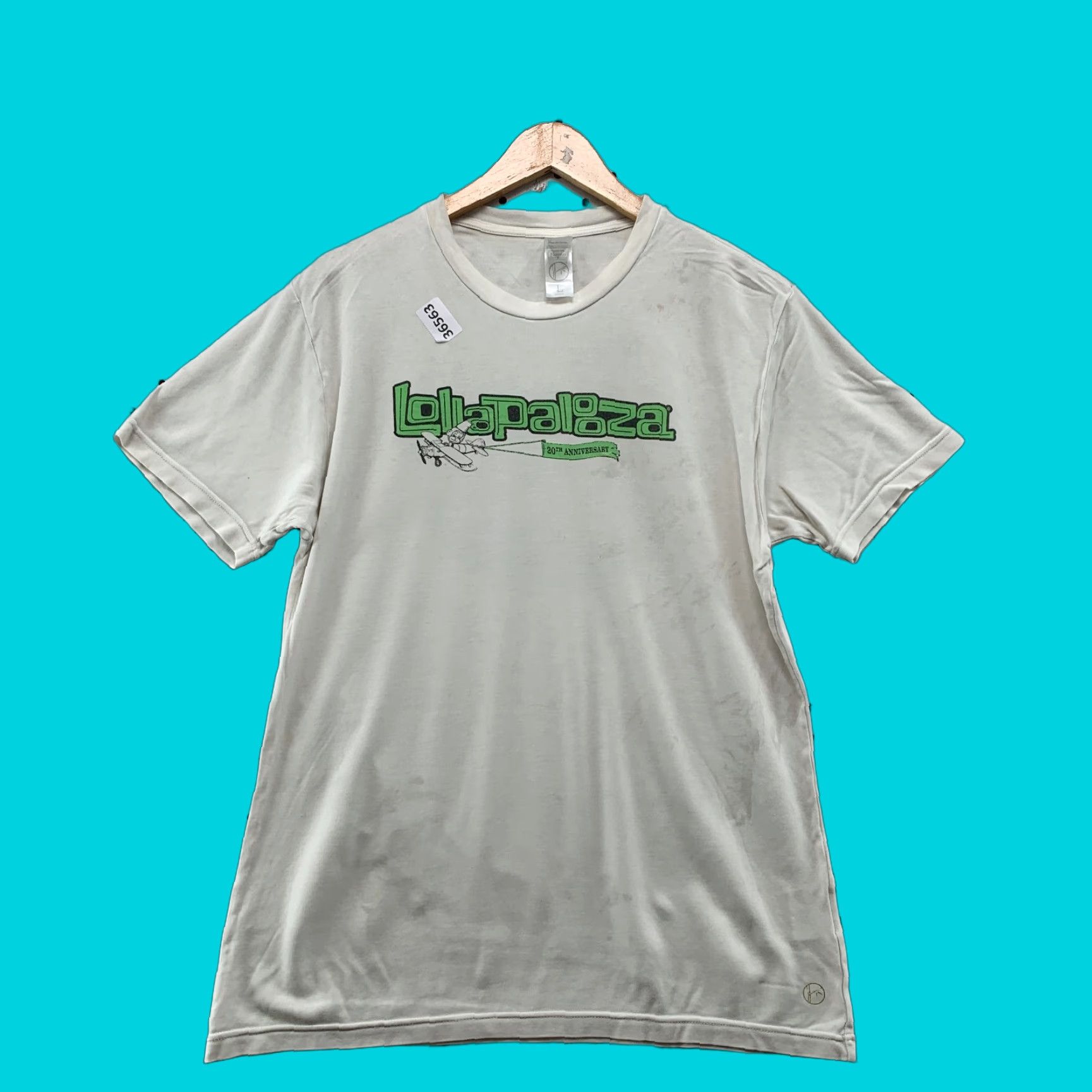 Vintage Lollapalooza 2011 Shirt Mens L White Distressed Music Chicago Festival 20.5x28 Size US L / EU 52-54 / 3 - 1 Thumbnail