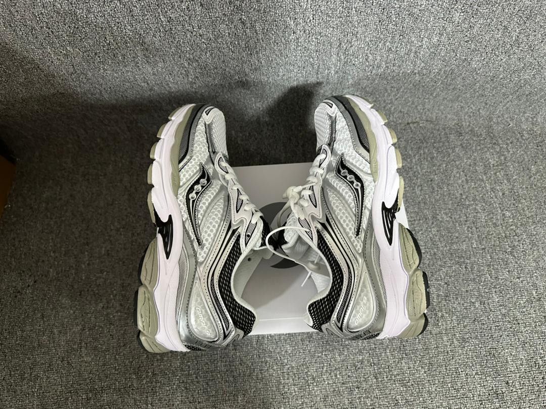 Saucony Saucony Omni 9 Silver White Grey Size US 9.5 / EU 42-43 - 4 Thumbnail