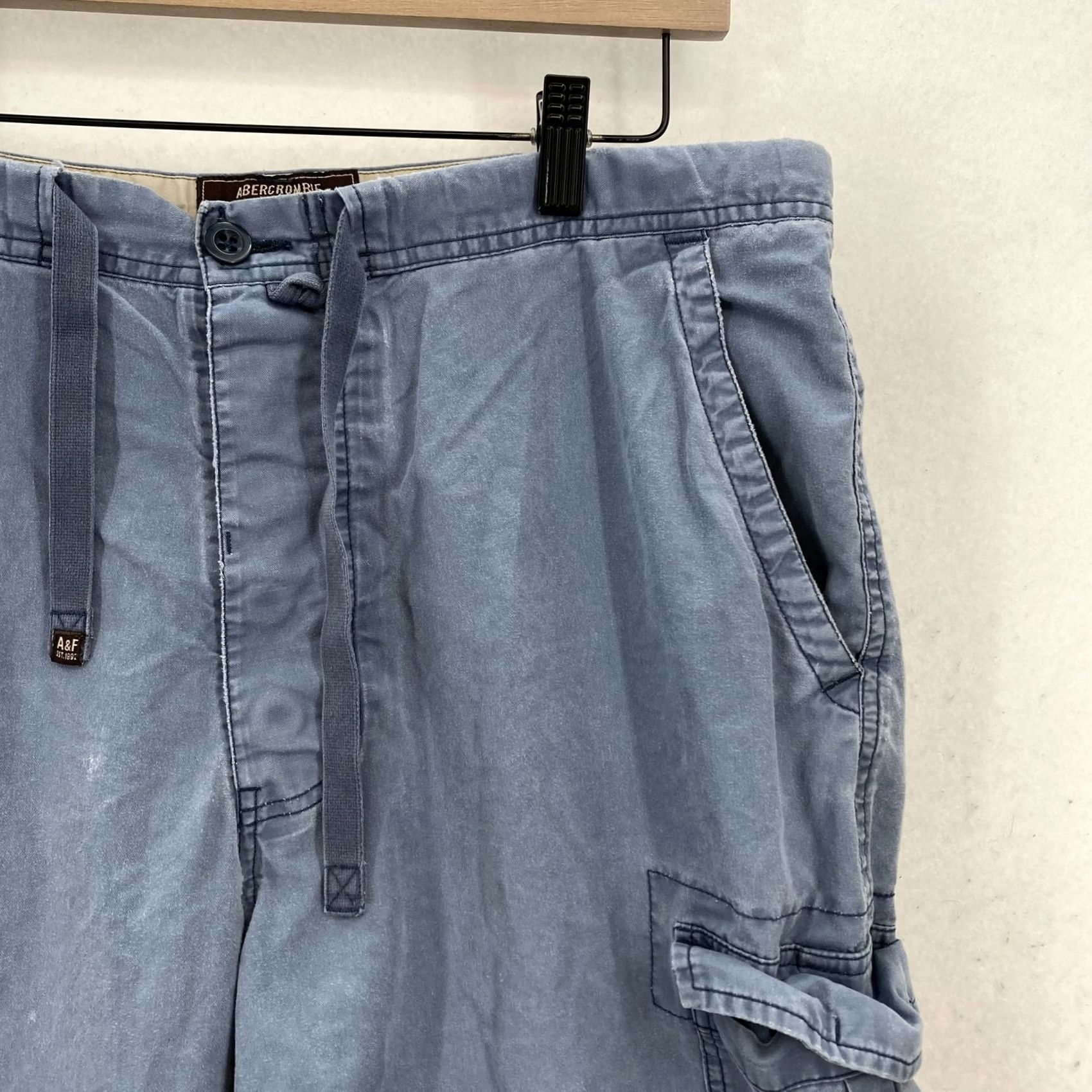 Abercrombie & Fitch VINTAGE Abercrombie & Fitch Cargo Shorts Mens M Distressed Y2K VTG_FRONT Tab Pockets Adjustable Waist 10in Inseam Blue Size US 31 - 2 Thumbnail